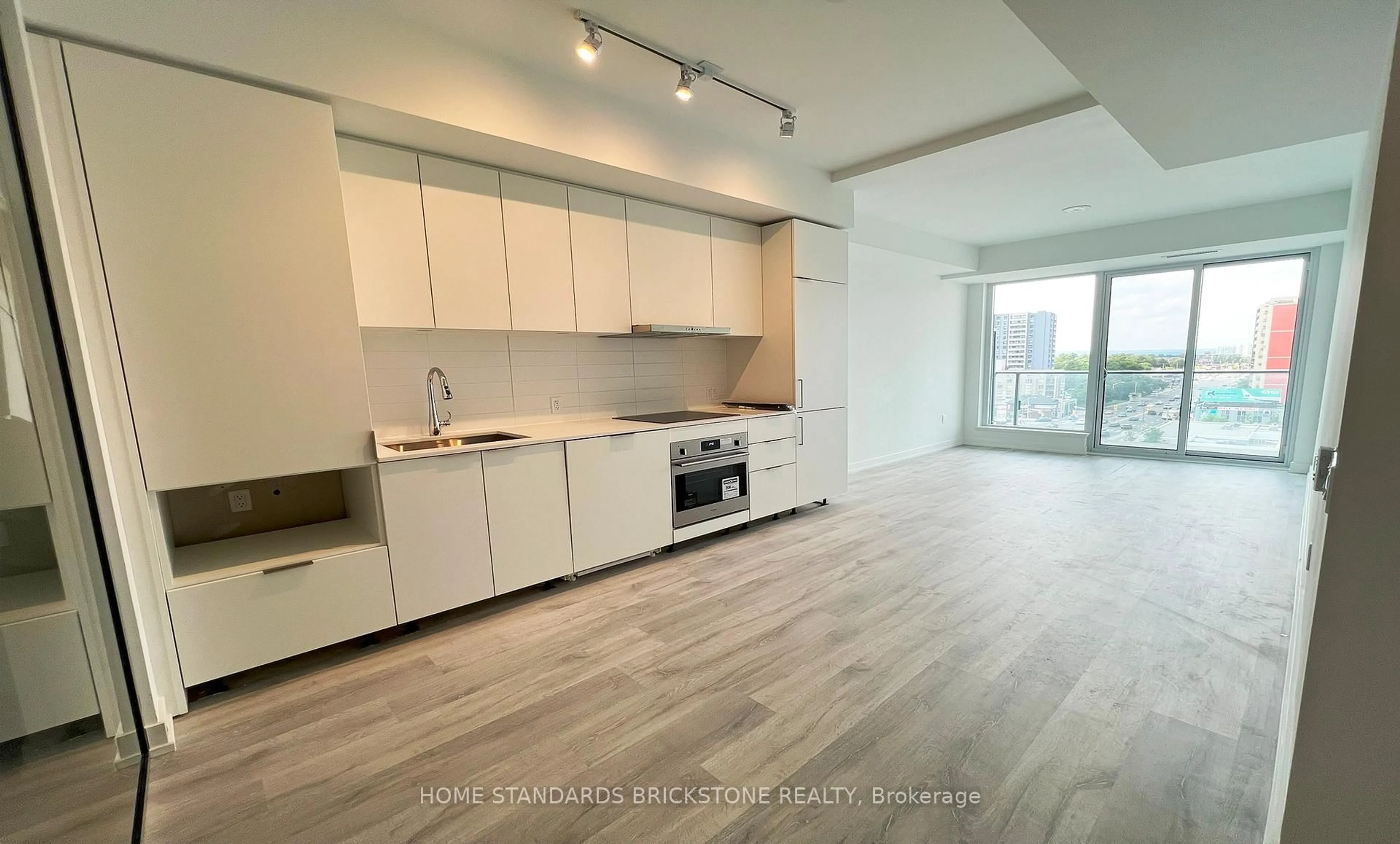 Open concept kitchen, unknown for 7 Golden Lion Hts #N835, Toronto Ontario M2M 0C1