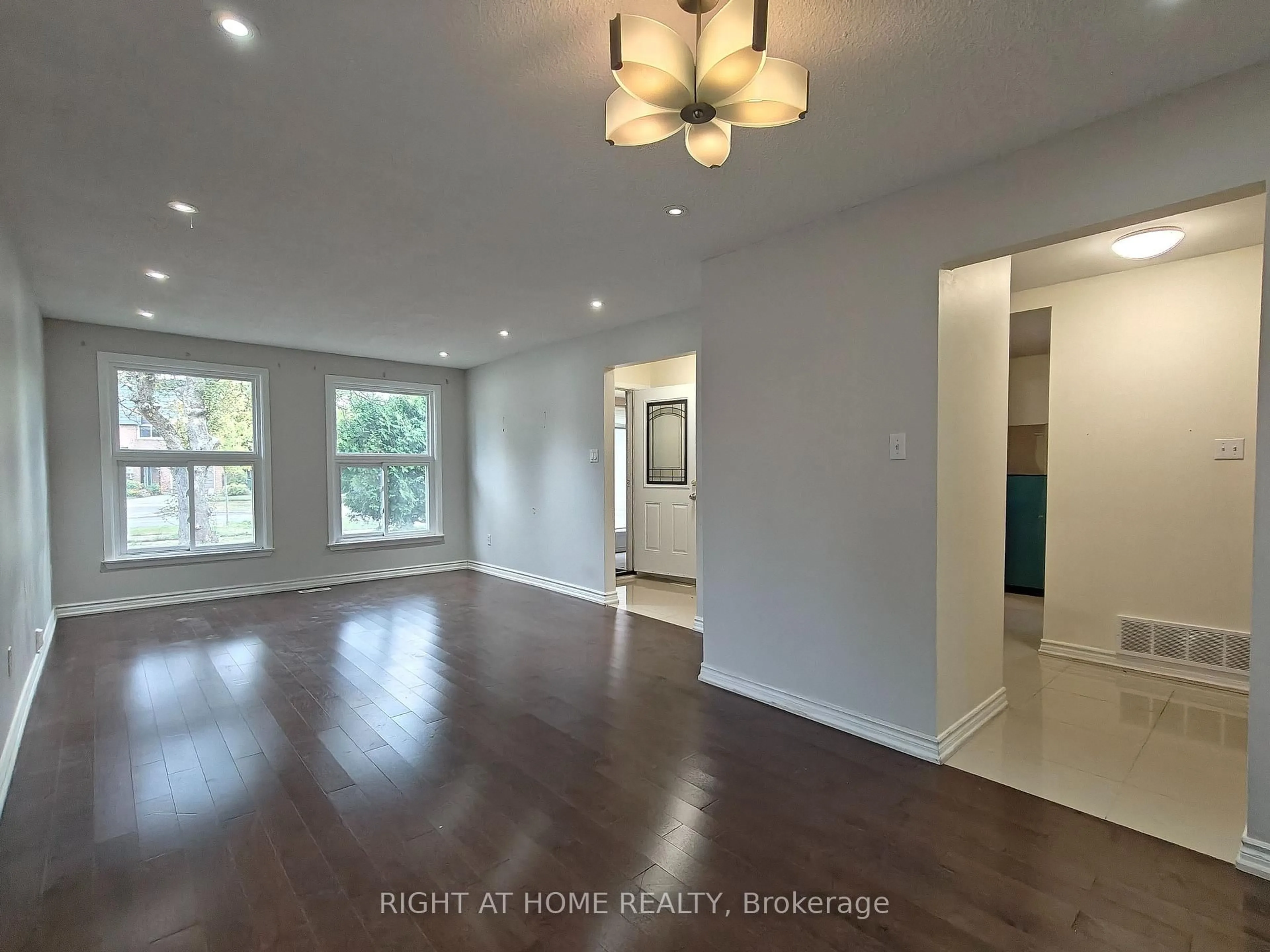 A pic of a room for 182 mcnicoll Ave, Toronto Ontario M2N 3K7