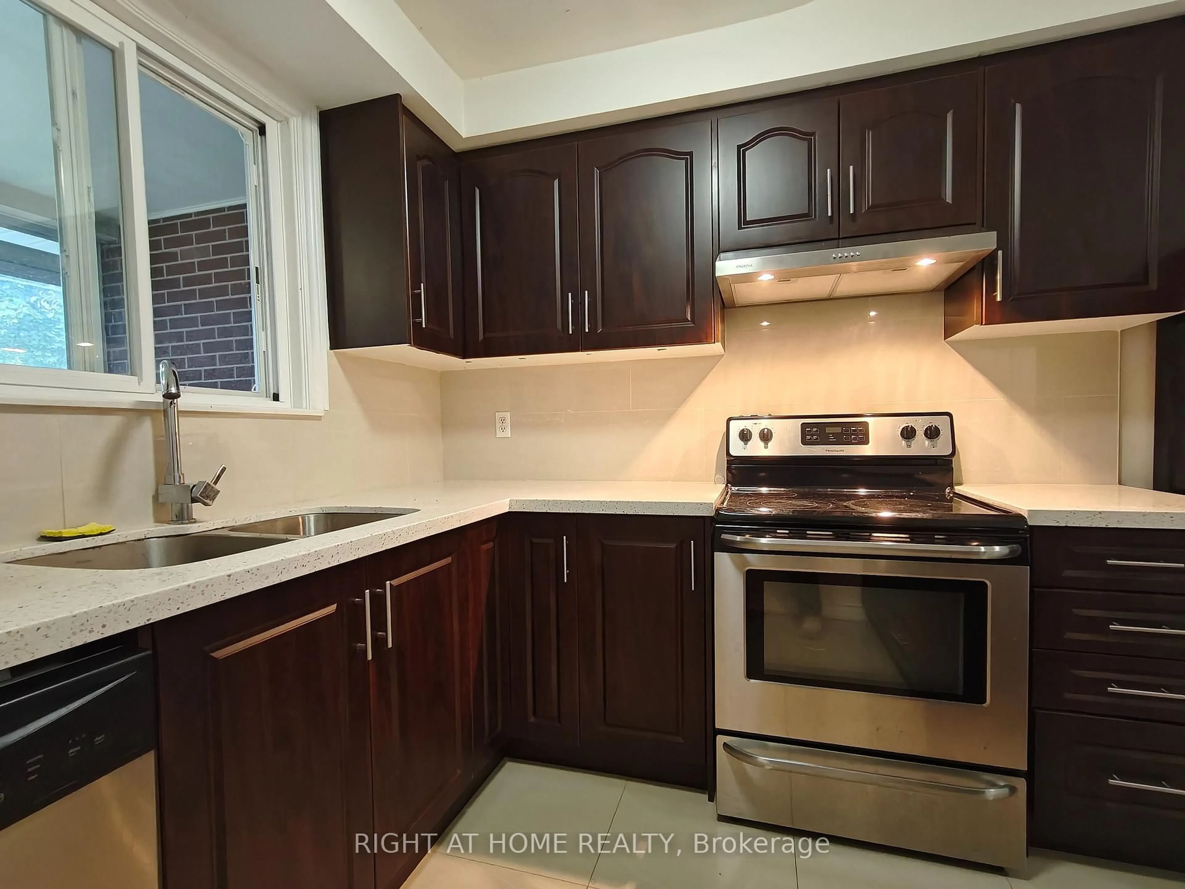 Standard kitchen, unknown for 182 mcnicoll Ave, Toronto Ontario M2N 3K7