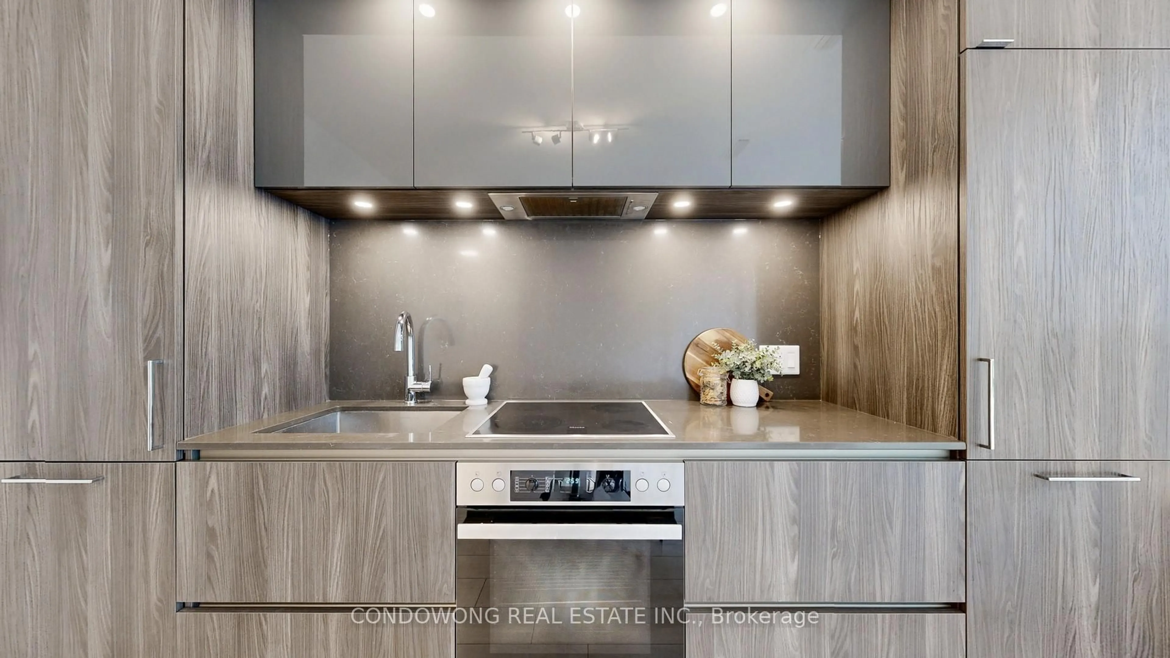 Contemporary kitchen, unknown for 35 Mercer St #1811, Toronto Ontario M5V 0V1