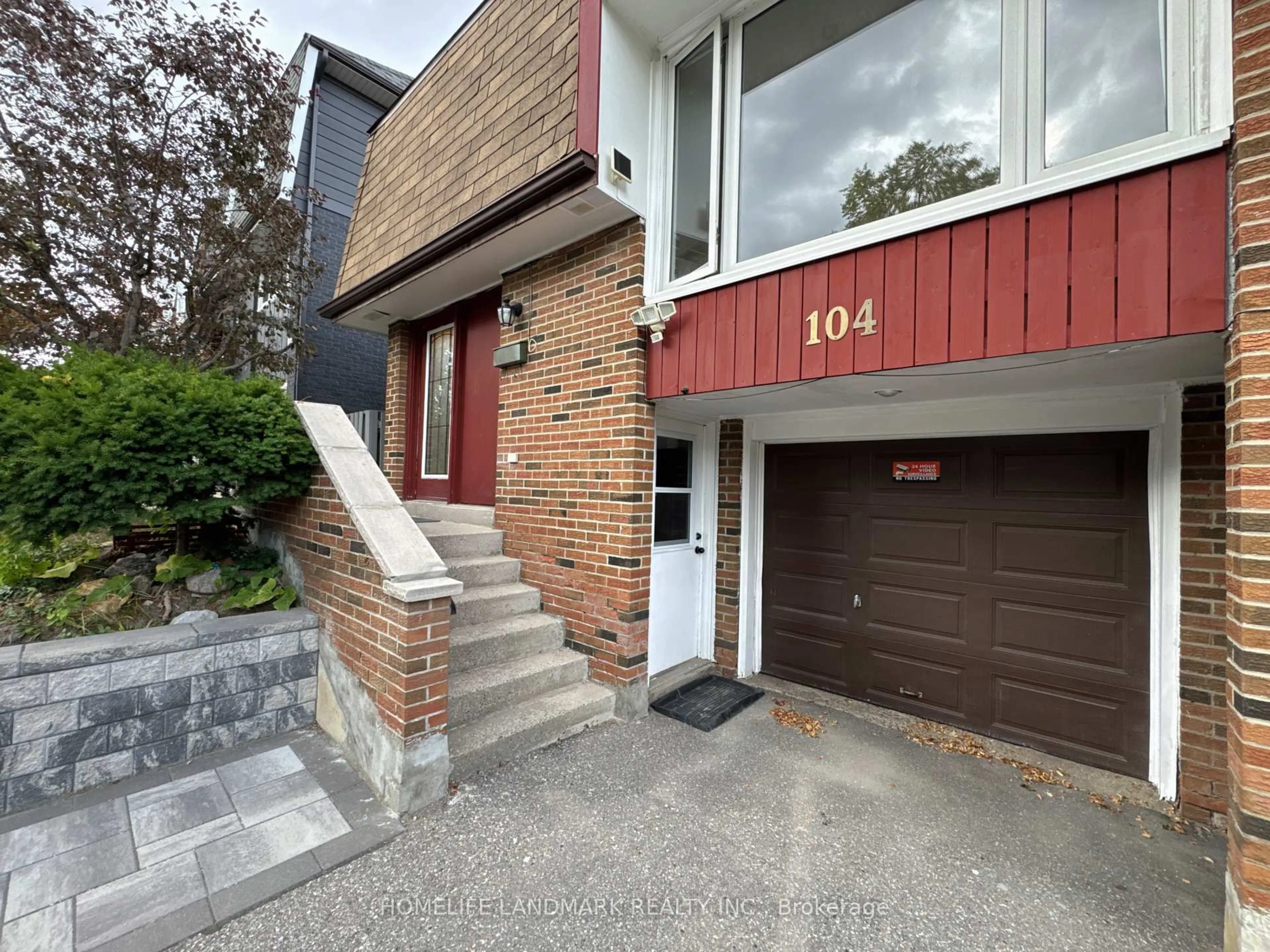 Home with brick exterior material, street for 104 Loganberry Cres, Toronto Ontario M2H 3H1