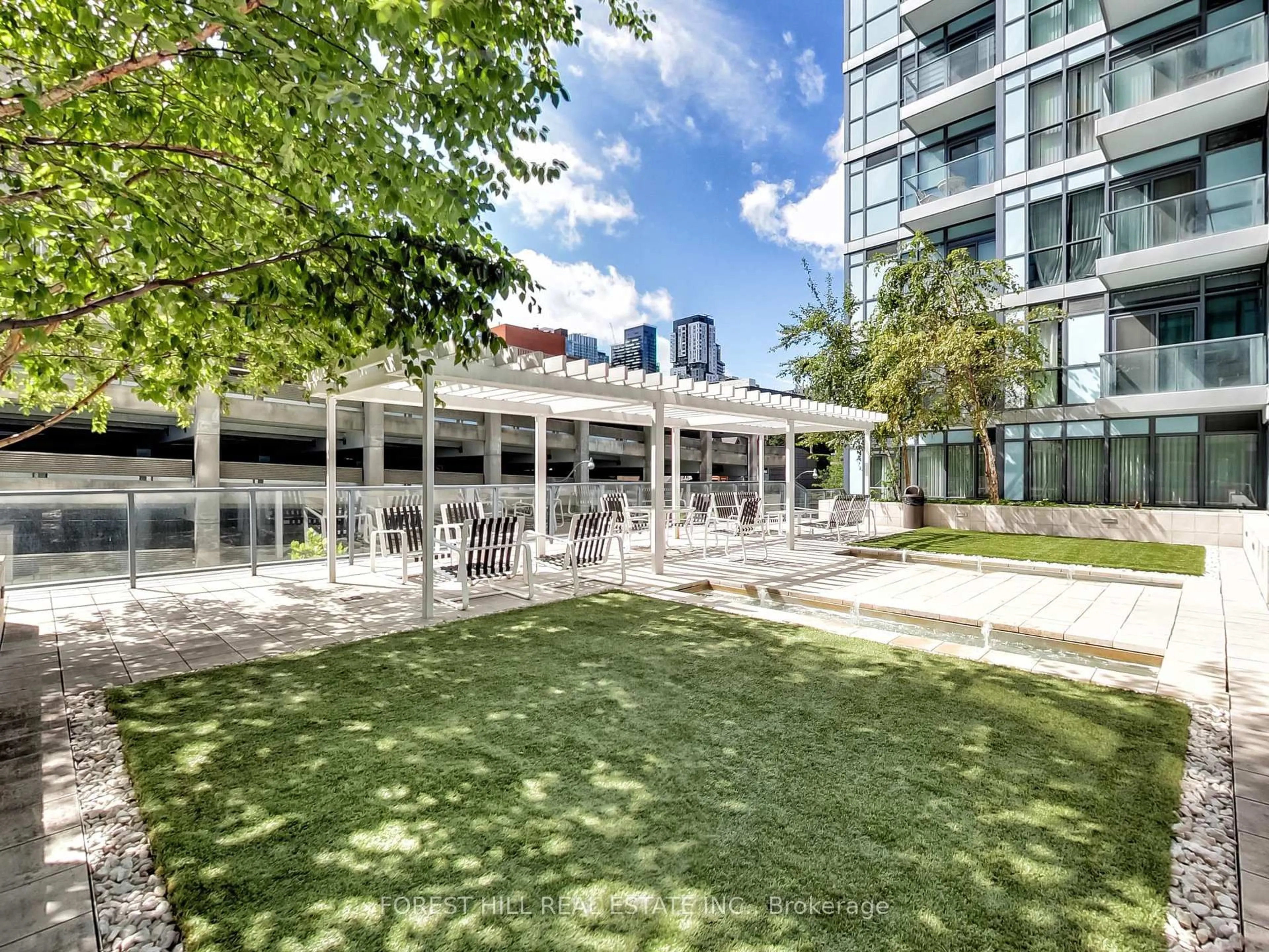 Patio, unknown for 210 Simcoe St #2301, Toronto Ontario M5T 0A9