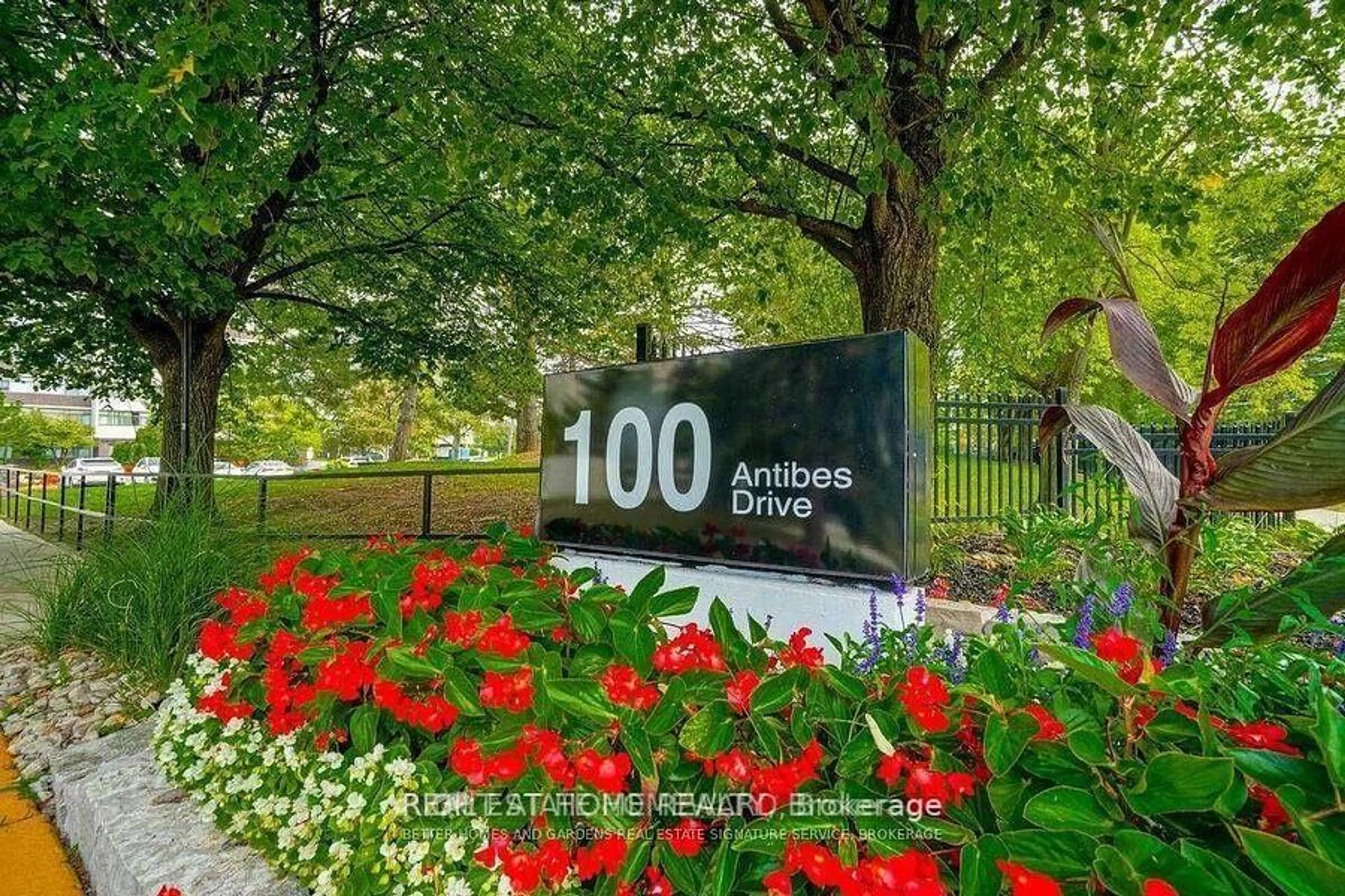 Unknown for 100 Antibes Dr #705, Toronto Ontario M2R 3N1