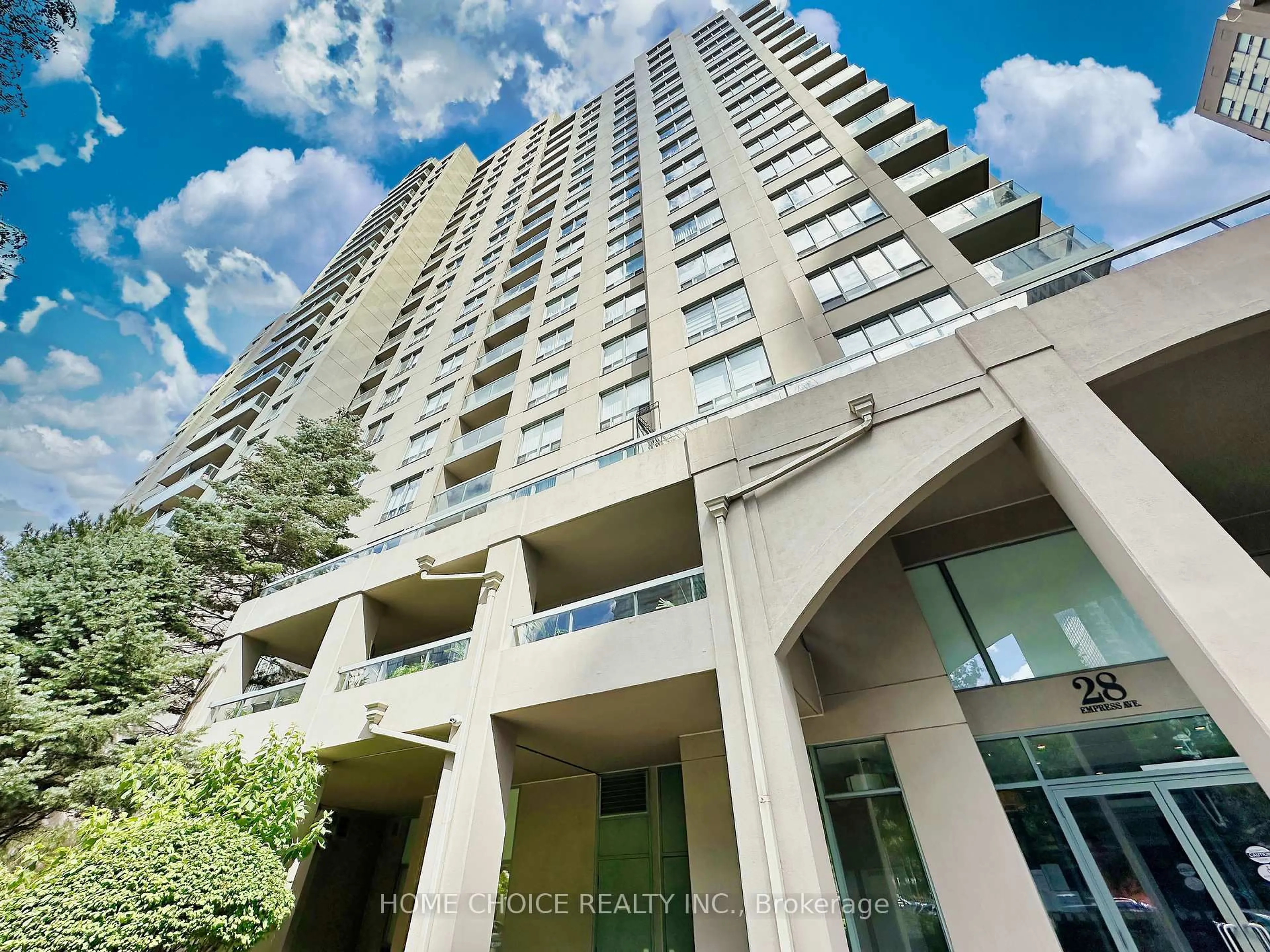 Indoor foyer for 28 Empress Ave #215, Toronto Ontario M2N 6Z7