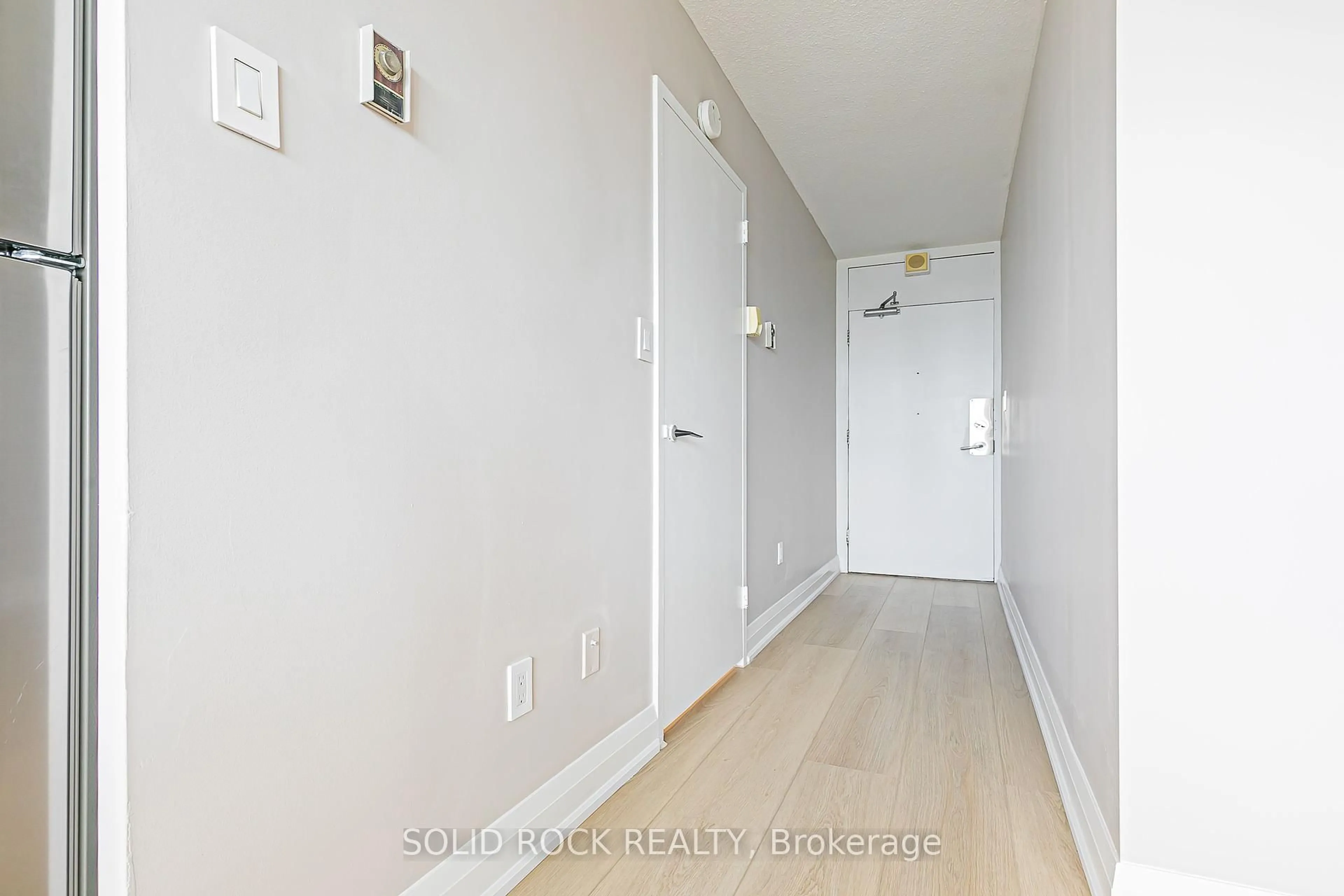 Unknown for 40 Homewood Ave #3111, Toronto Ontario M4Y 2K2