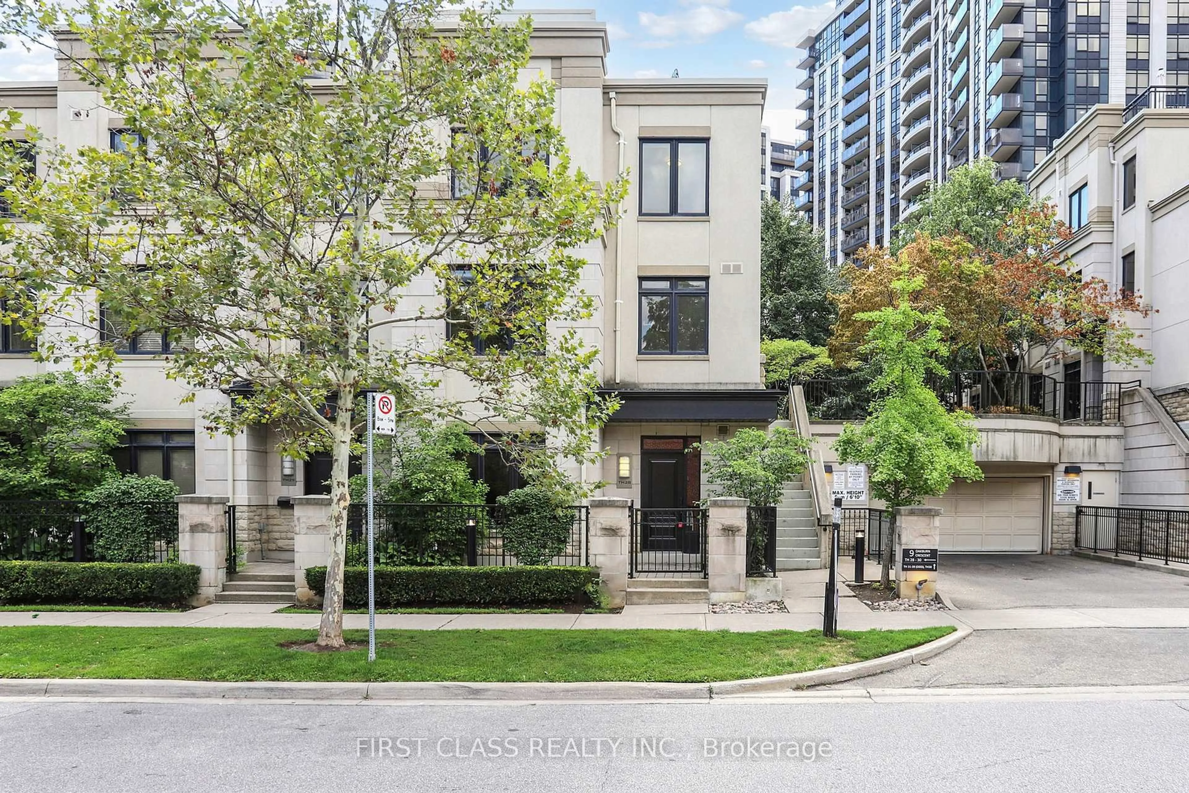 Unknown for 9 Oakburn Cres #TH 28, Toronto Ontario M2N 2T5