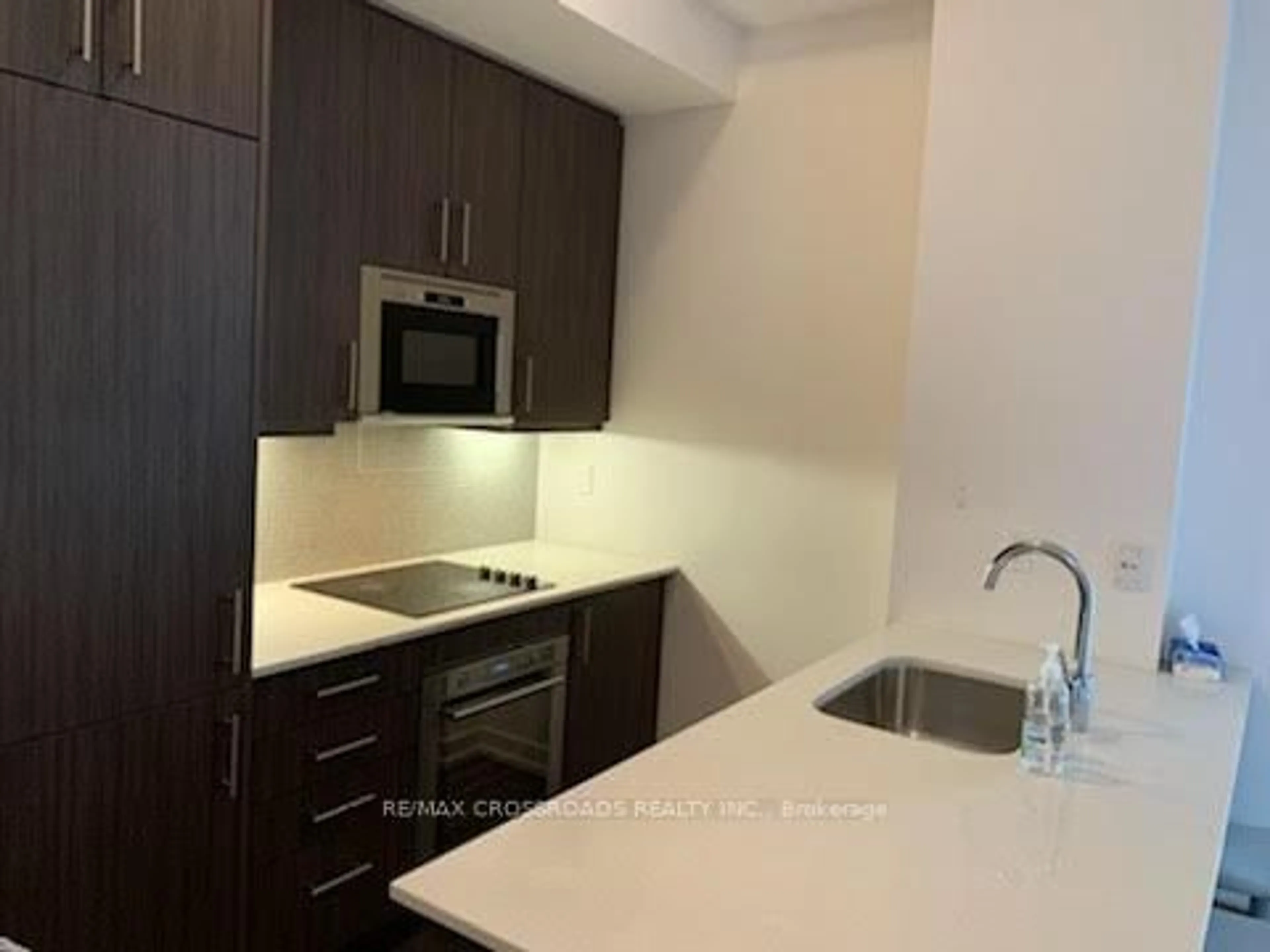 Standard kitchen, unknown for 297 College St #518, Toronto Ontario M5T 0C2