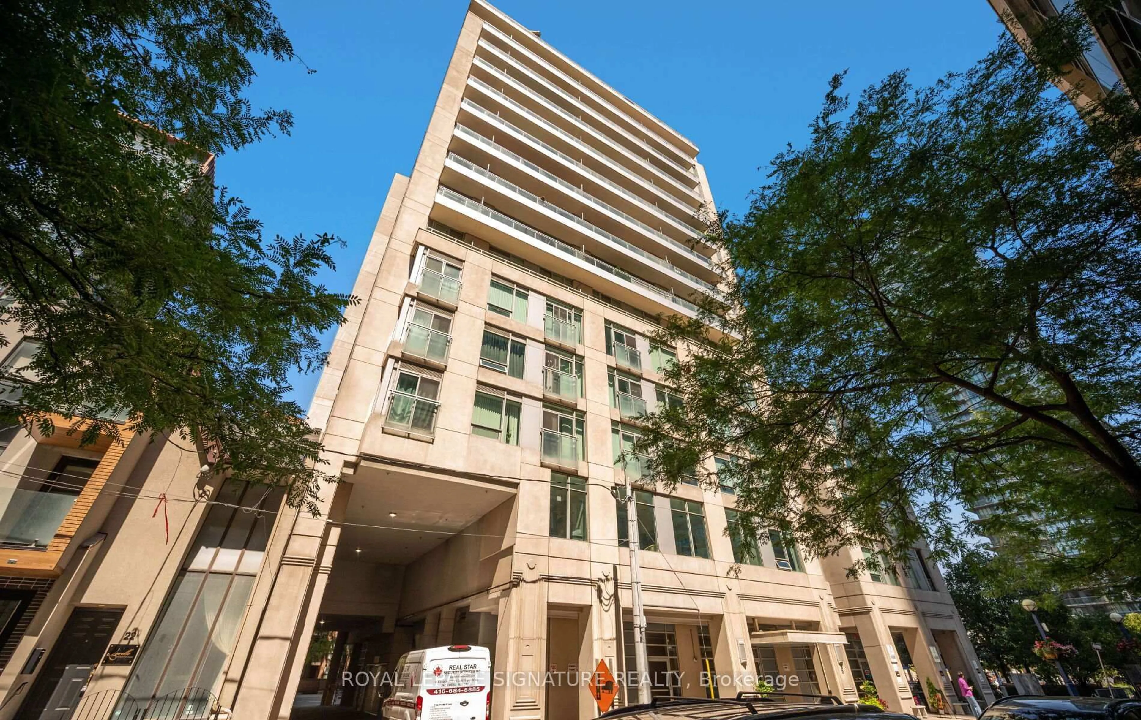 Indoor foyer for 8 Scollard St #1405, Toronto Ontario M5R 1M2