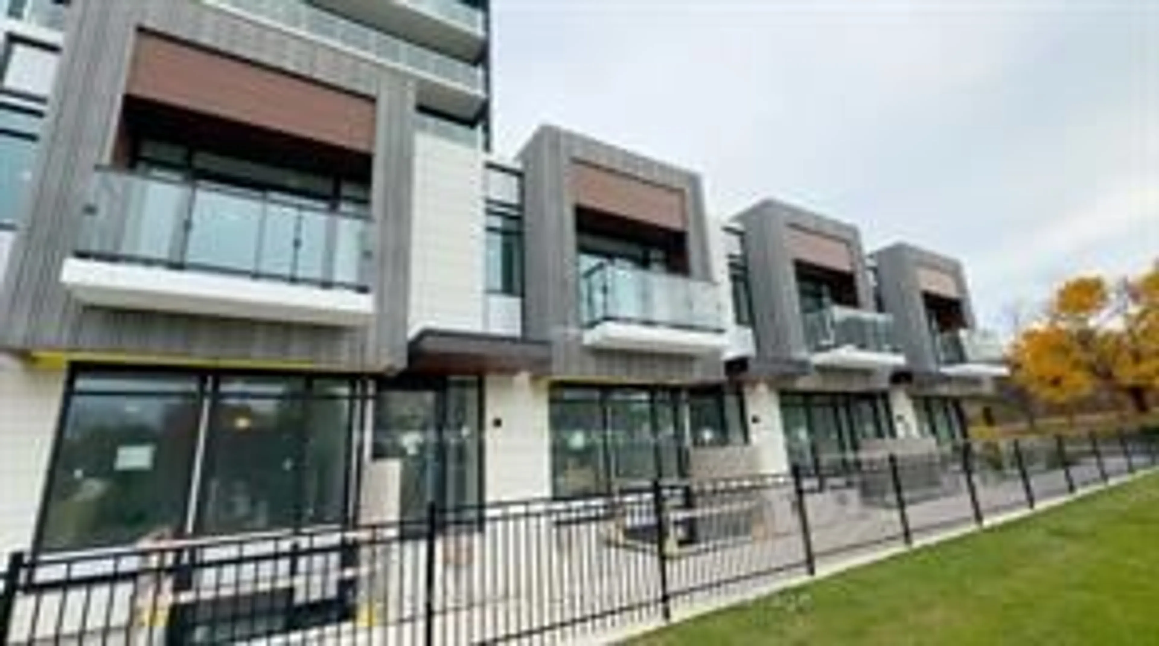 Unknown for 20 O'Neill Rd #TH 01, Toronto Ontario M3C 0R2