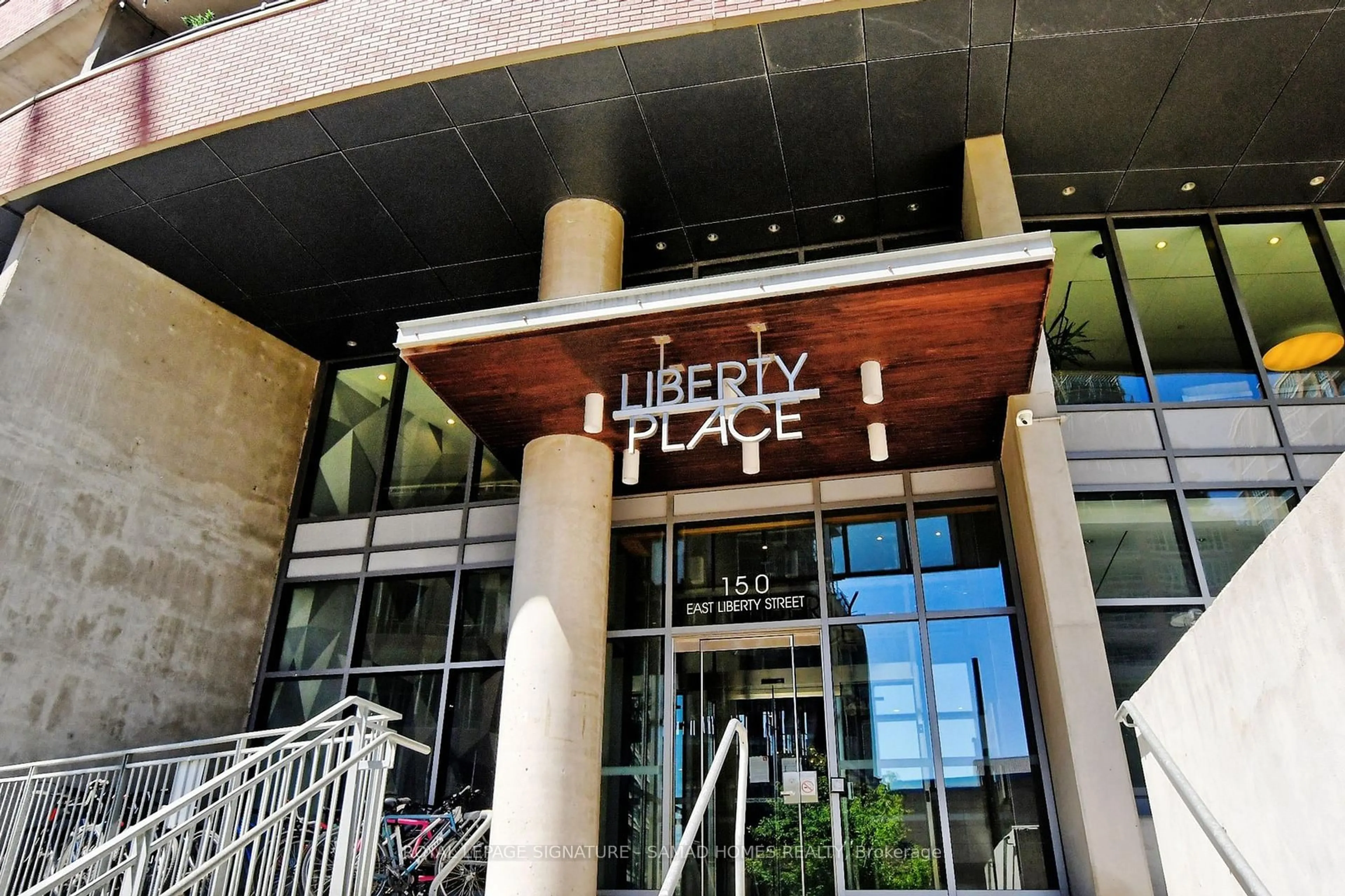 Lobby for 150 East Liberty St #2813, Toronto Ontario M6K 3R5