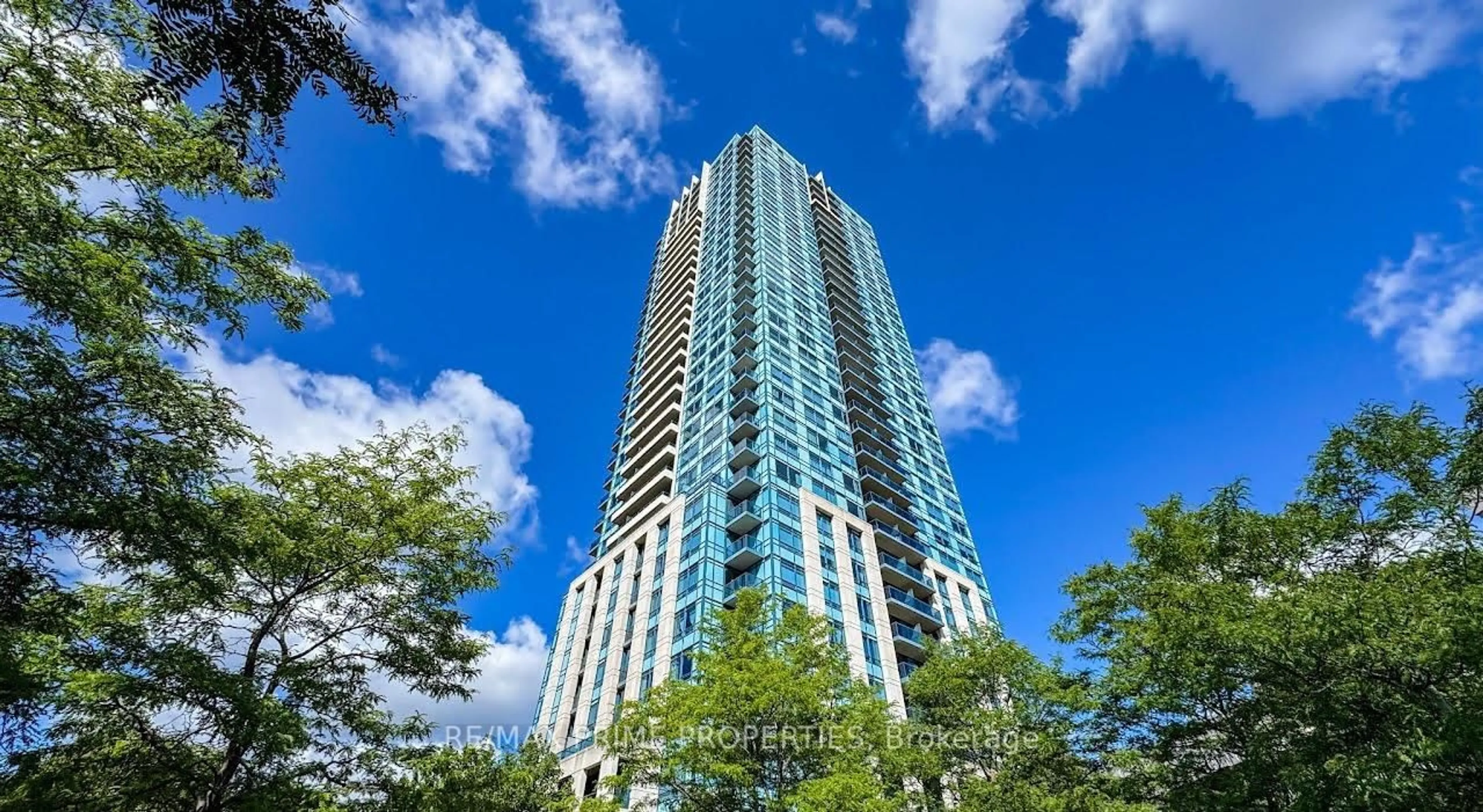 Indoor foyer for 181 Wynford Dr #1804, Toronto Ontario M3C 0C6