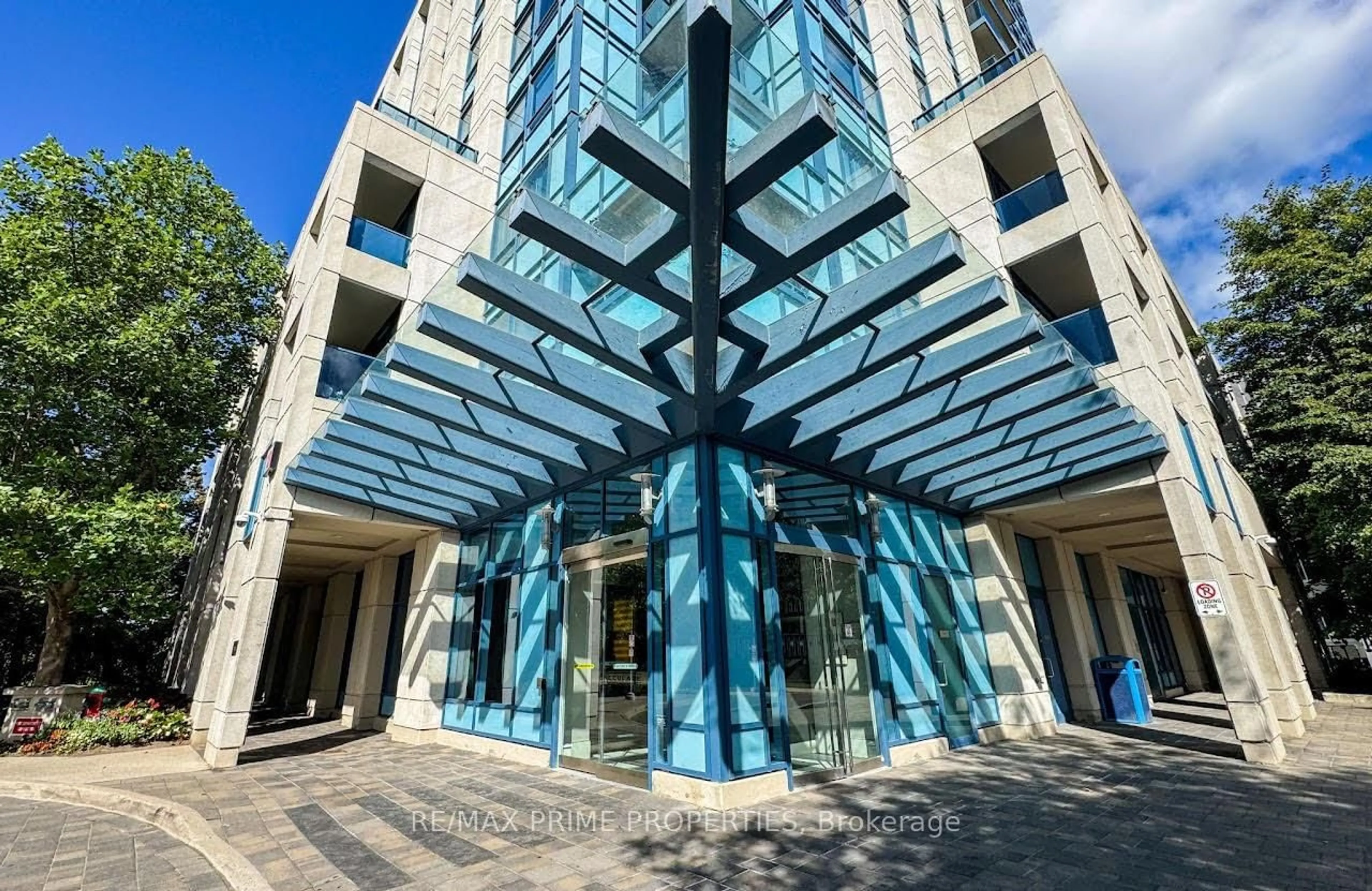 Indoor foyer for 181 Wynford Dr #1804, Toronto Ontario M3C 0C6