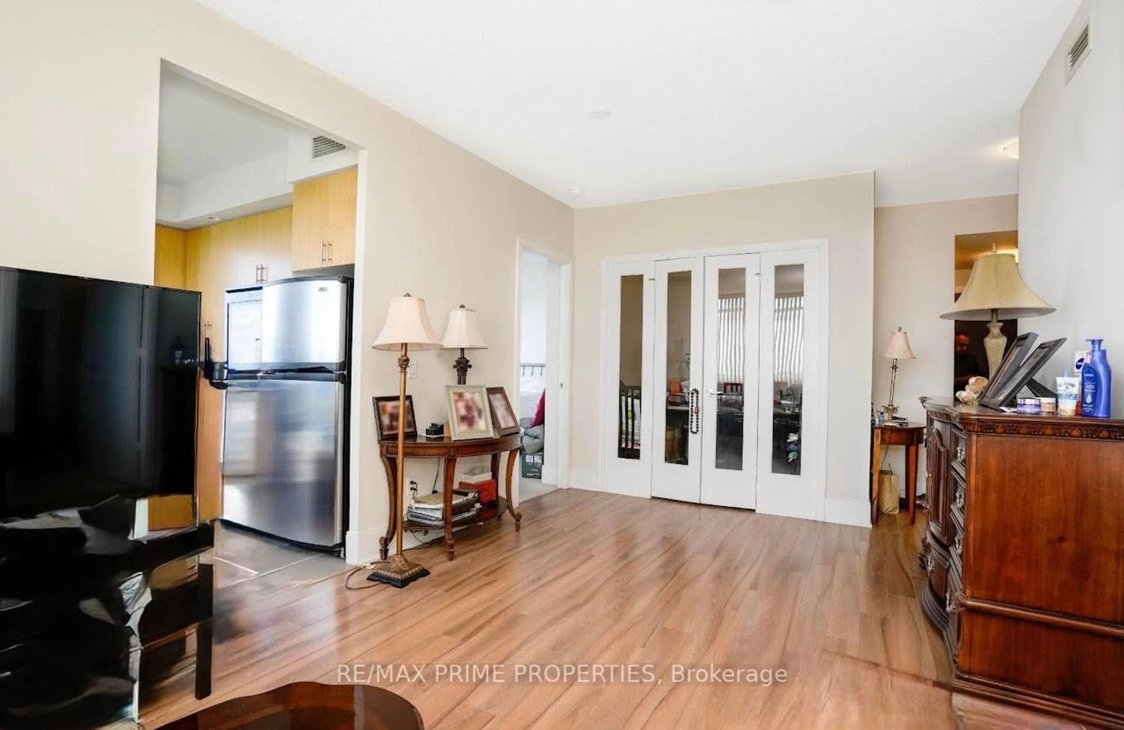 Indoor entryway for 181 Wynford Dr #1804, Toronto Ontario M3C 0C6