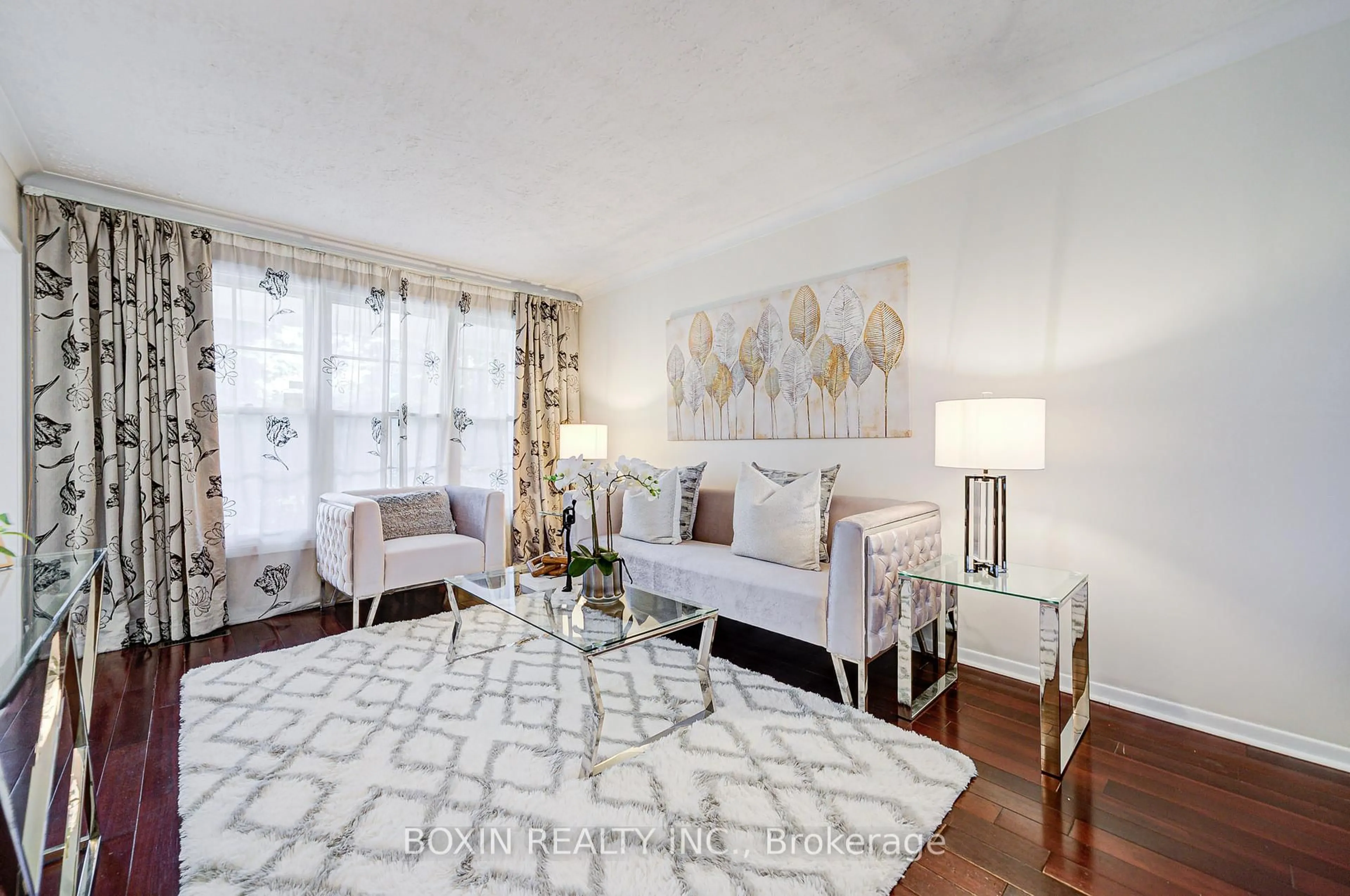 Living room with furniture, unknown for 93 McNicoll Ave, Toronto Ontario M2H 2B2