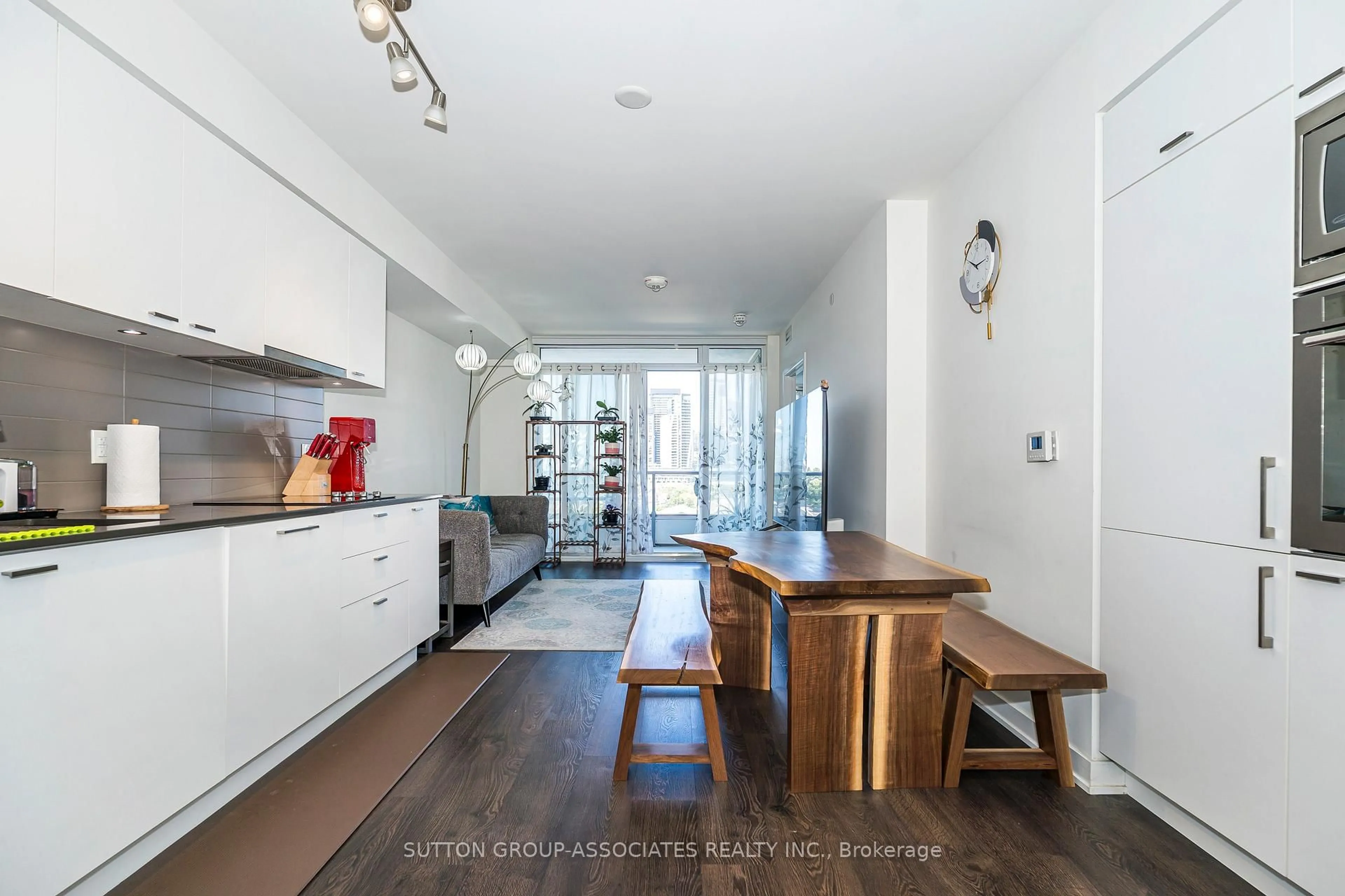 Open concept kitchen, unknown for 27 Bathurst St #508W, Toronto Ontario M5V 2P1