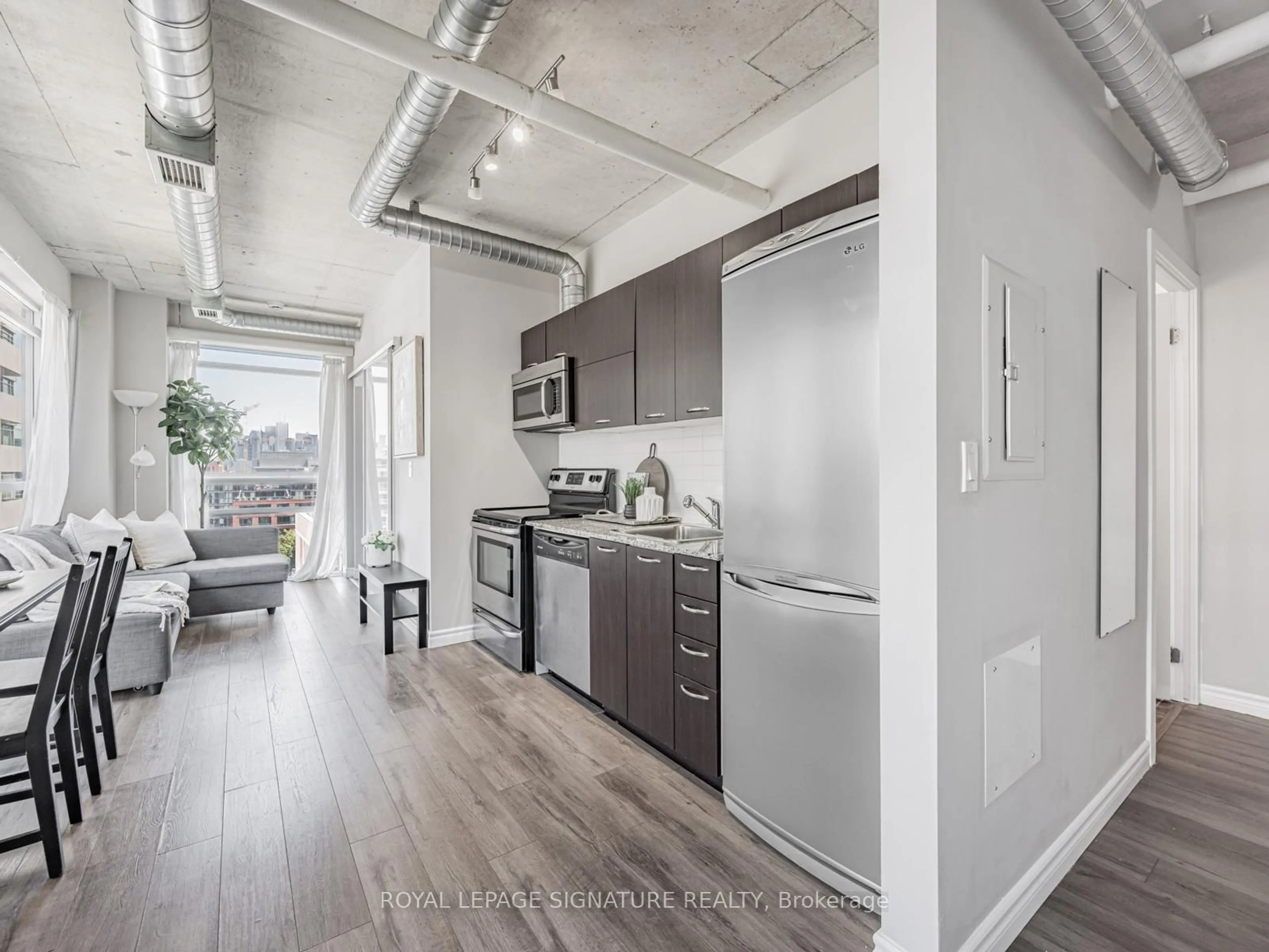Open concept kitchen, unknown for 170 Sudbury St #806, Toronto Ontario M6J 0A1
