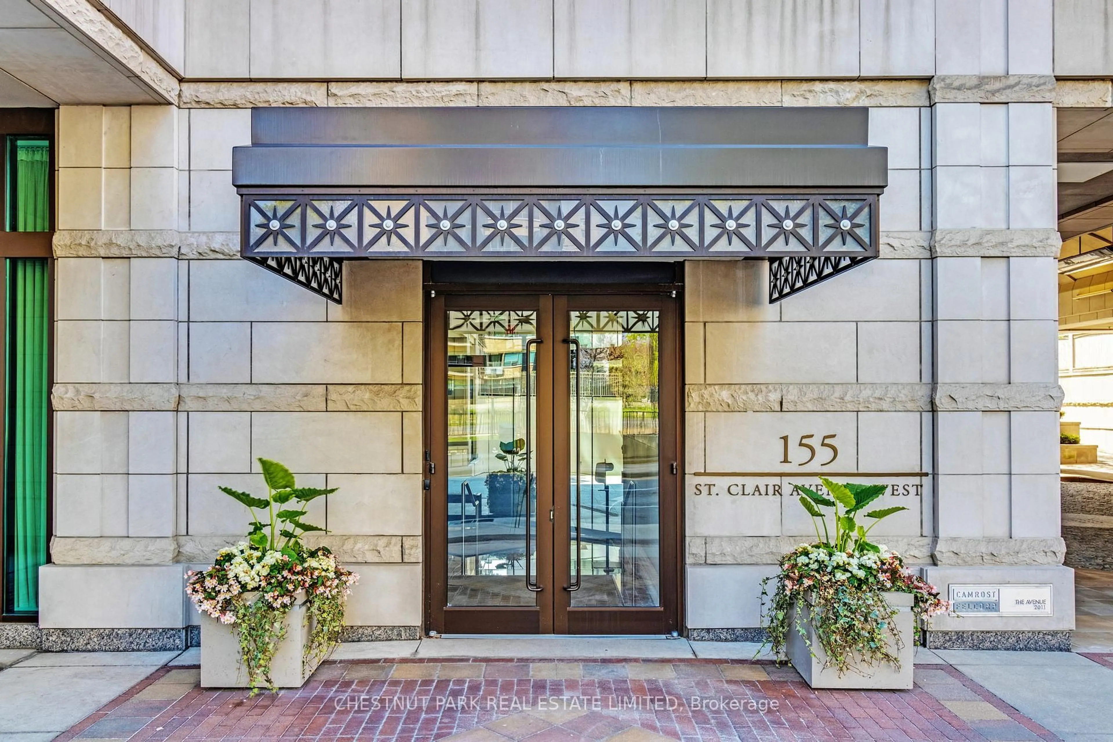 Indoor foyer for 155 St Clair Ave #308, Toronto Ontario M4V 0A1