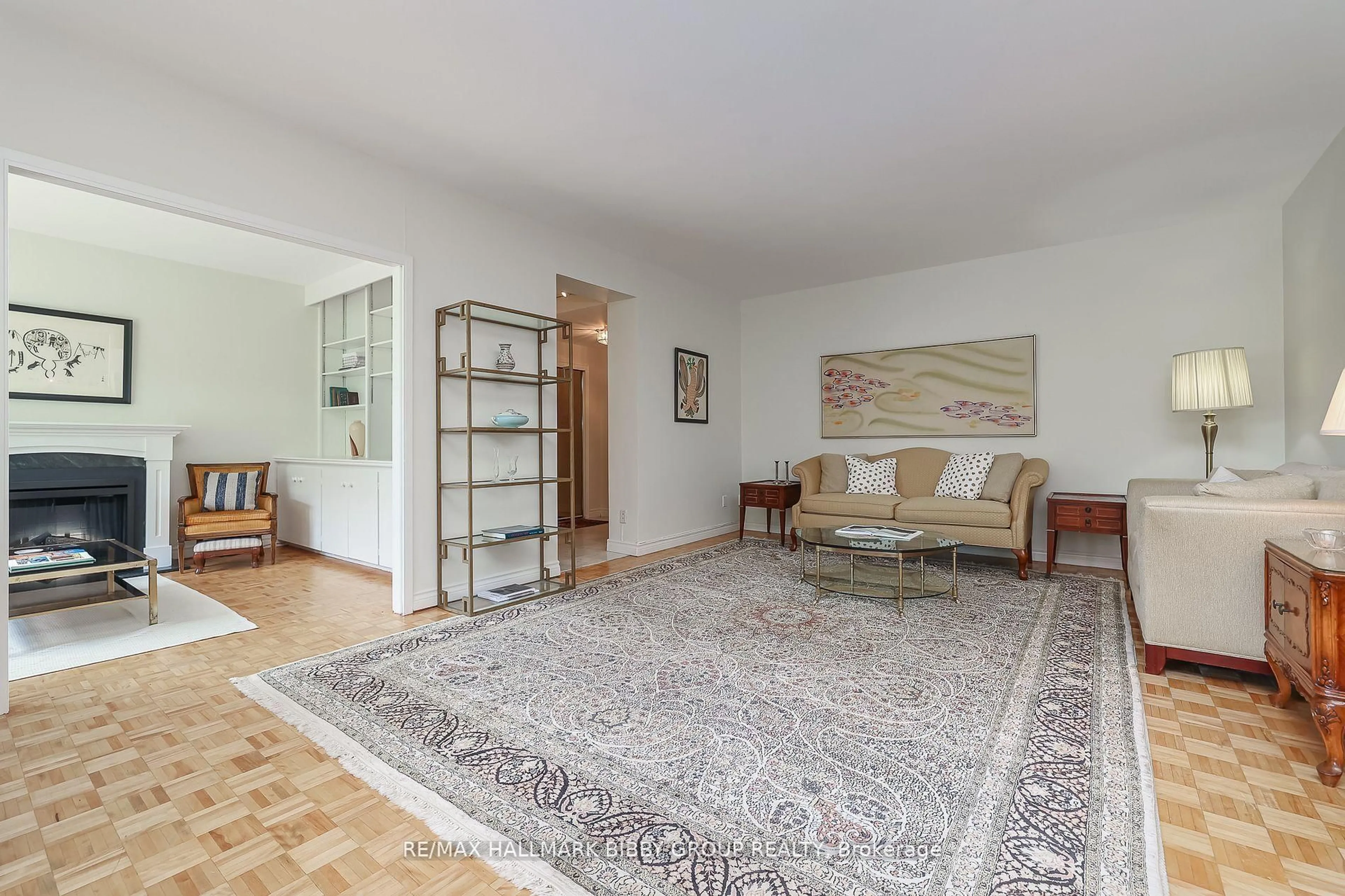 Living room with furniture, unknown for 21 Dale Ave #435, Toronto Ontario M4W 1K3