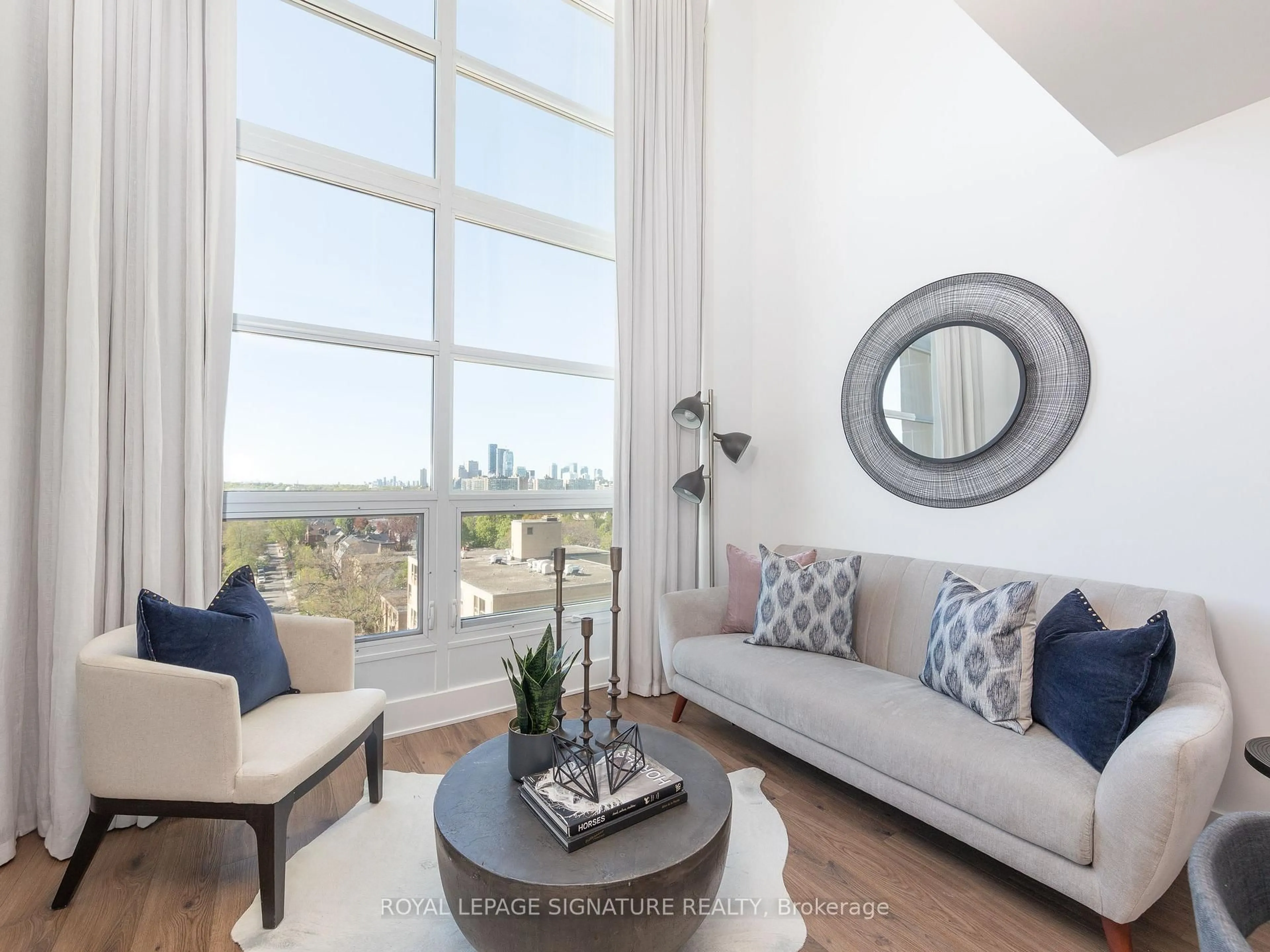 Living room with furniture, unknown for 111 St Clair Ave #925, Toronto Ontario M4V 1N5