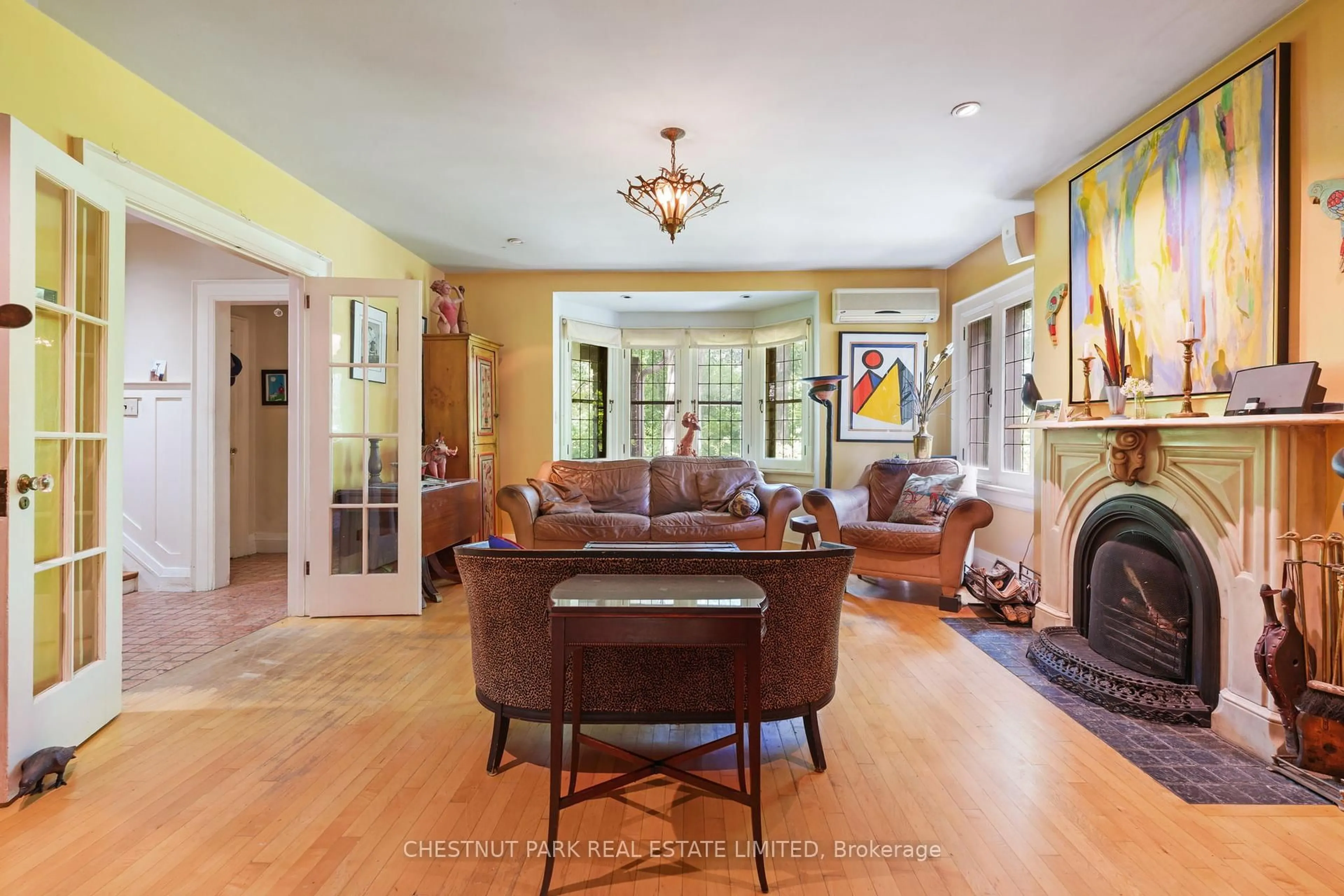 Unknown for 18 Wychwood Park, Toronto Ontario M6G 2V5