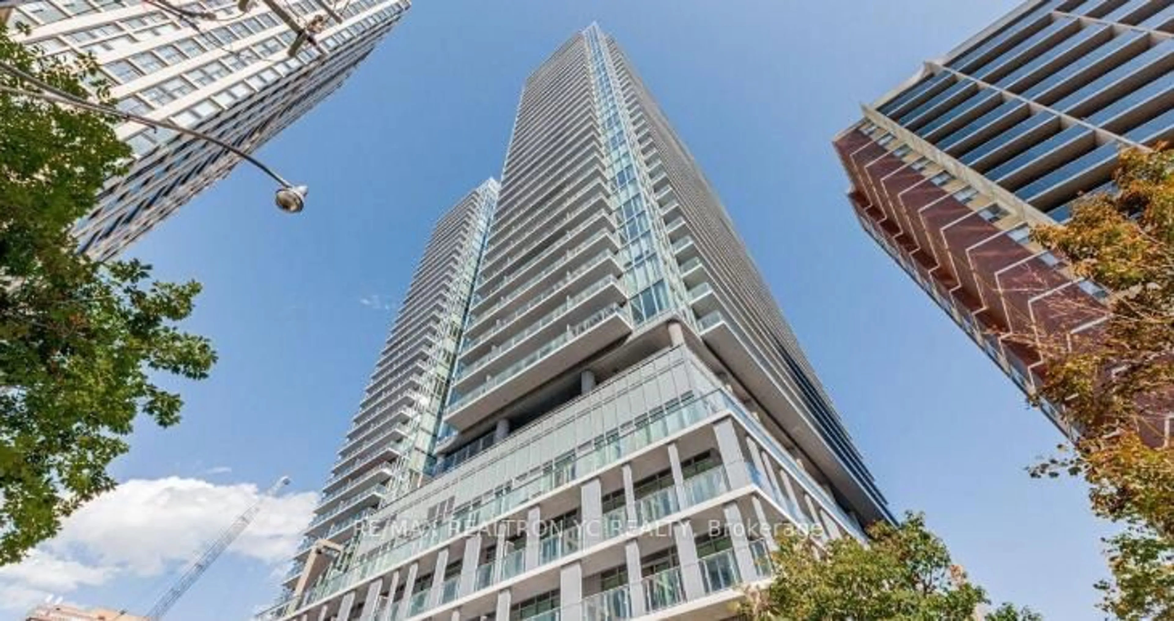 Unknown for 195 Redpath Ave #3015, Toronto Ontario M4P 0E4