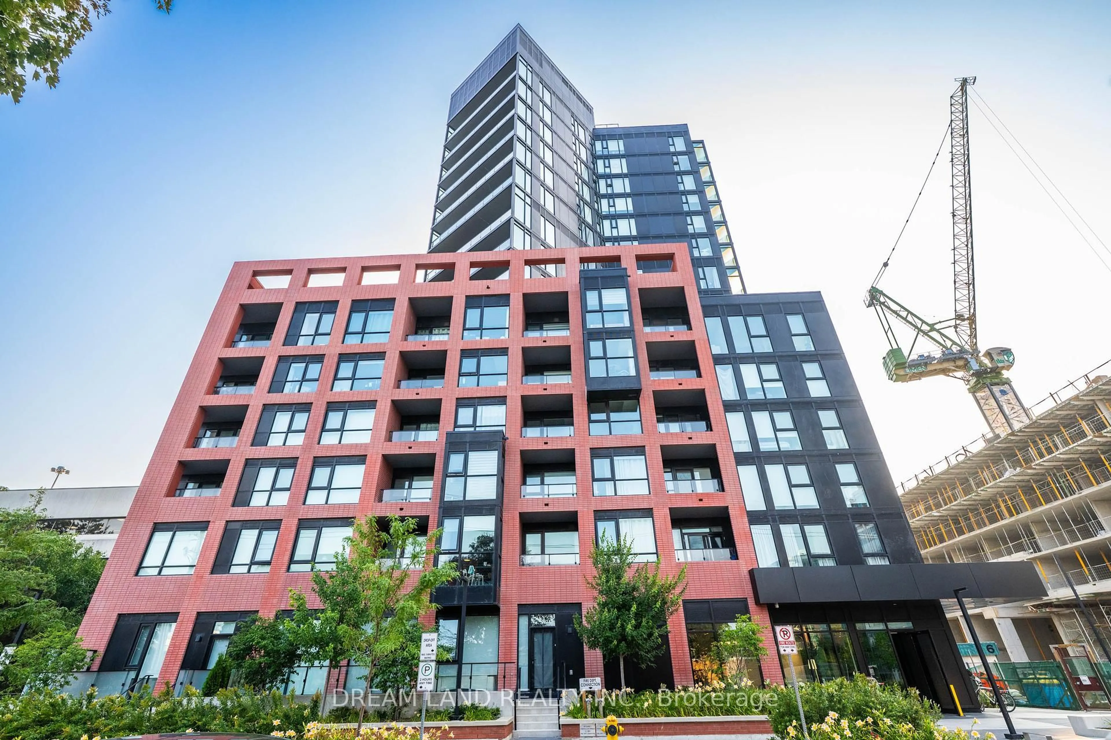 Unknown for 8 Tippett Rd #621, Toronto Ontario M3H 0E7