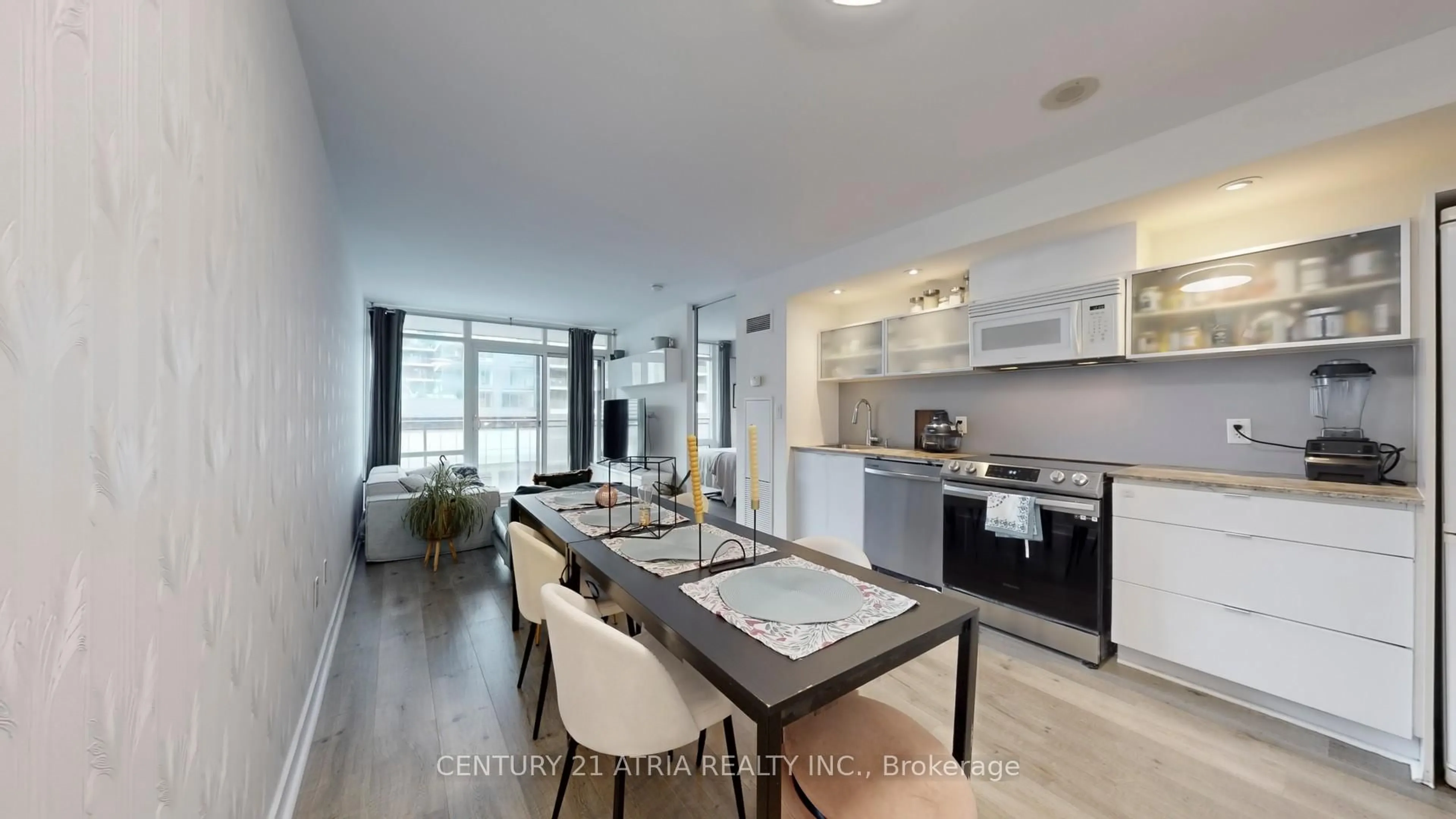 Open concept kitchen, unknown for 4K Spadina Ave #1708, Toronto Ontario M5V 3Y9