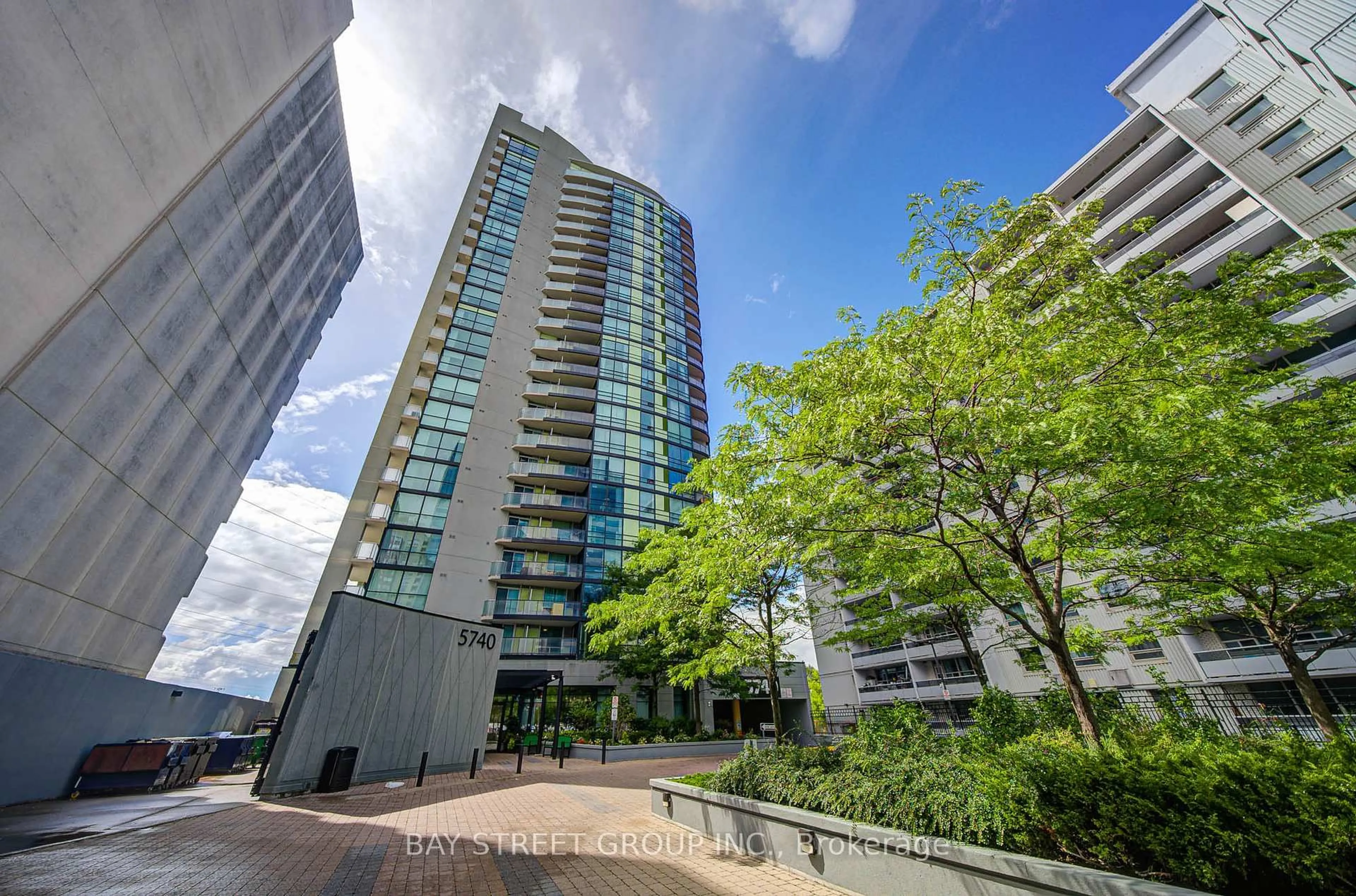 A pic from outside/outdoor area/front of a property/back of a property/a pic from drone, unknown for 5740 Yonge St #1003, Toronto Ontario M2M 0B1