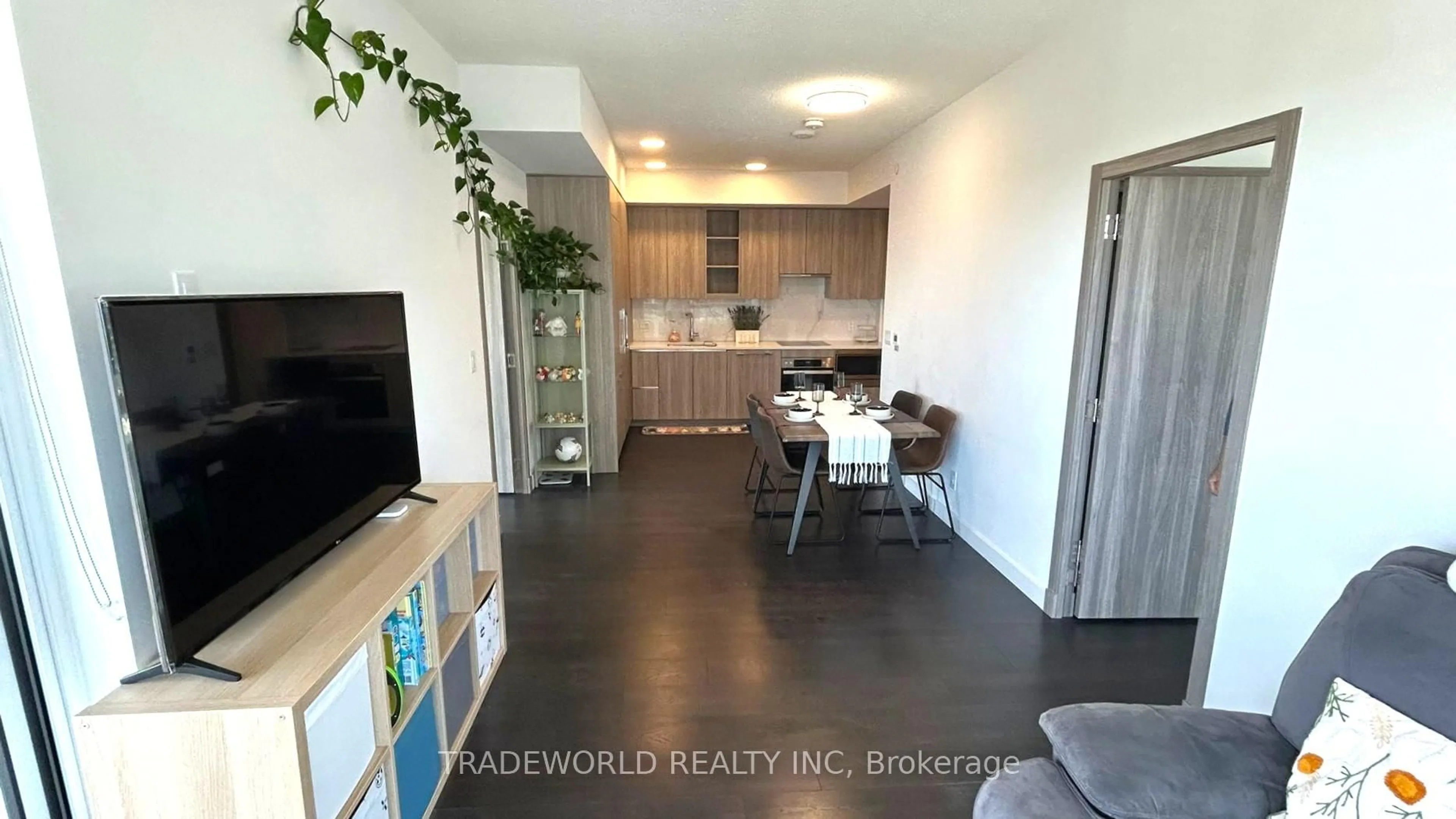 A pic of a room for 27 McMahon Dr #702, Toronto Ontario M2K 0J2