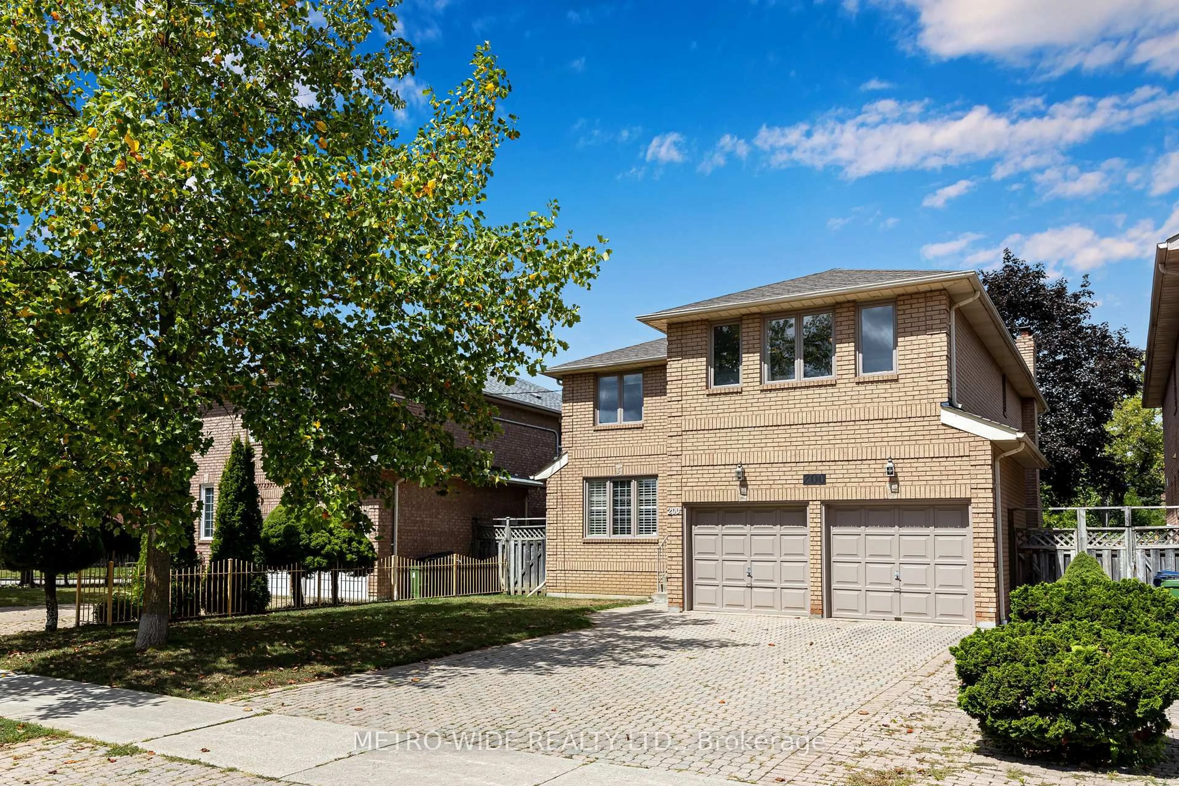 Home with brick exterior material, street for 200 Olive Ave, Toronto Ontario M2N 4P6