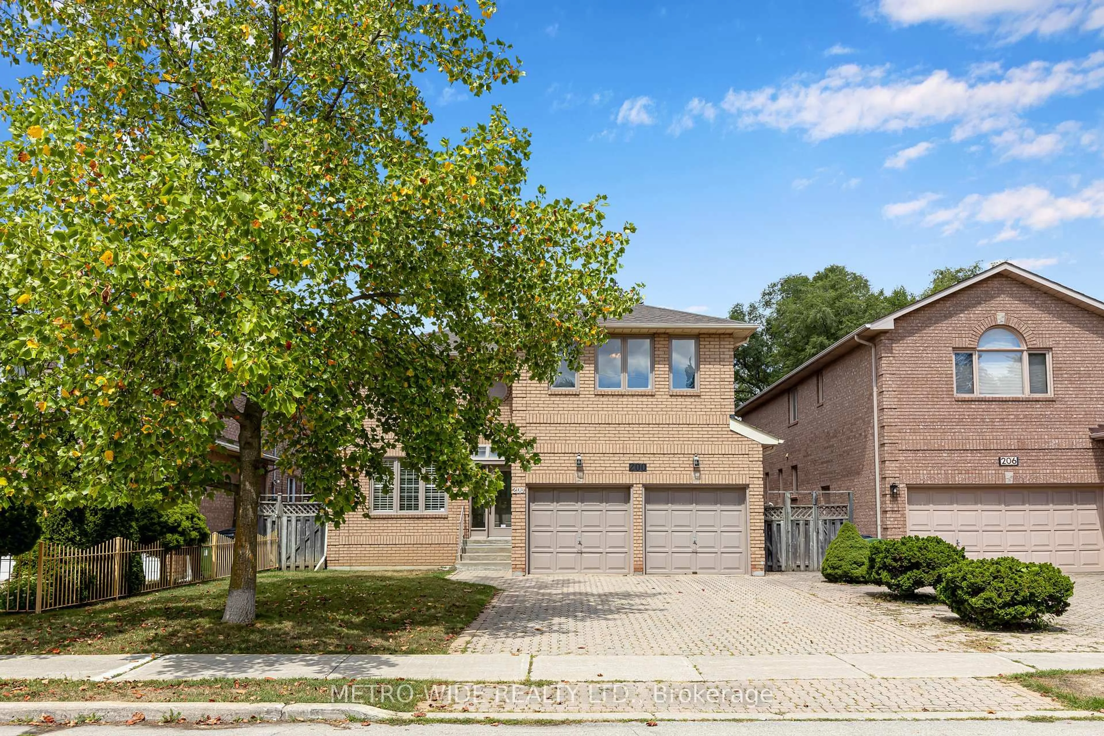 Home with brick exterior material, street for 200 Olive Ave, Toronto Ontario M2N 4P6