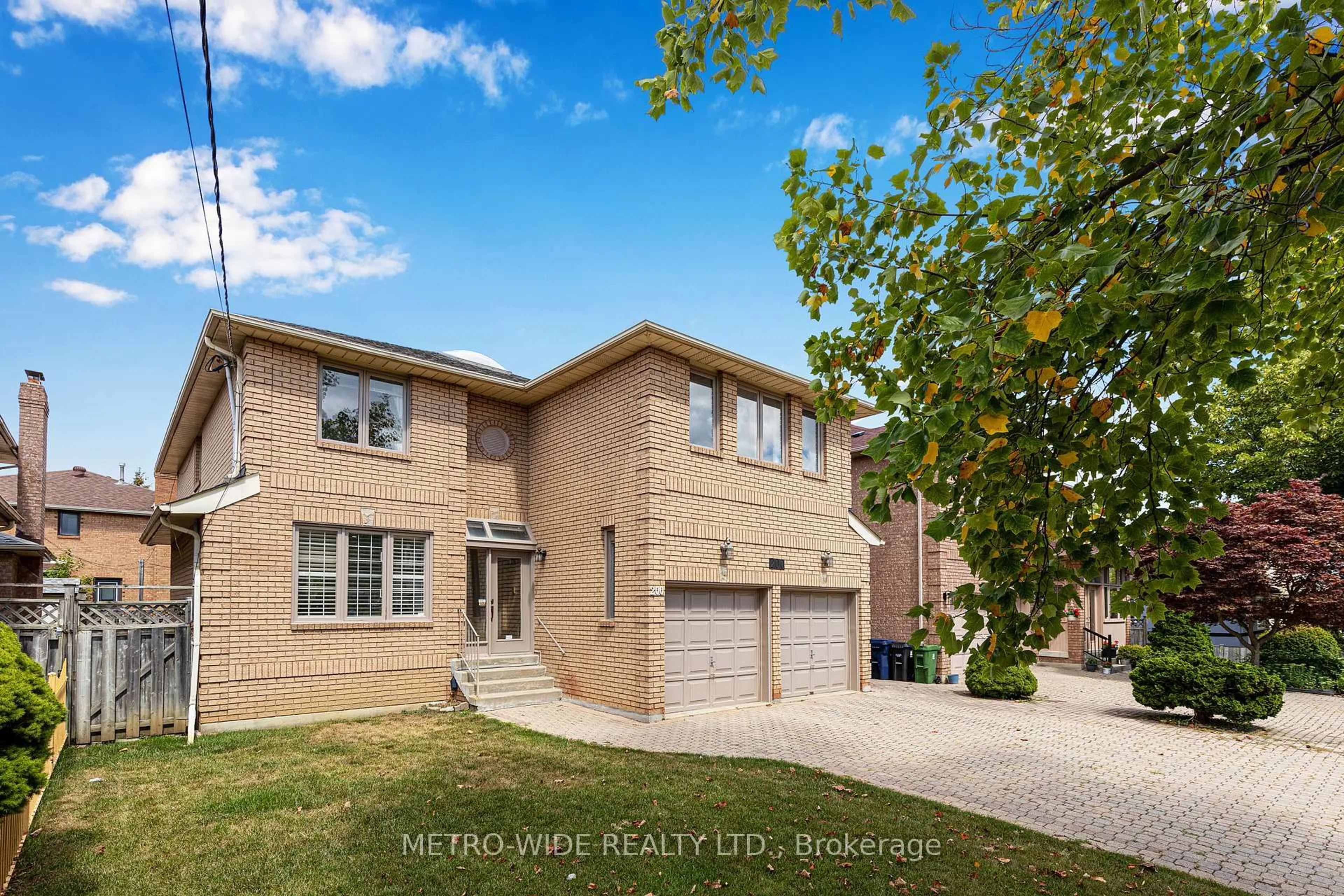 Home with brick exterior material, street for 200 Olive Ave, Toronto Ontario M2N 4P6