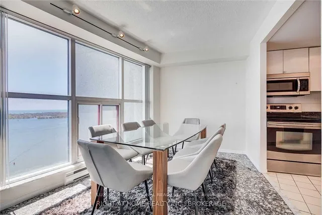 99 Harbour Sq #3106, Toronto 5