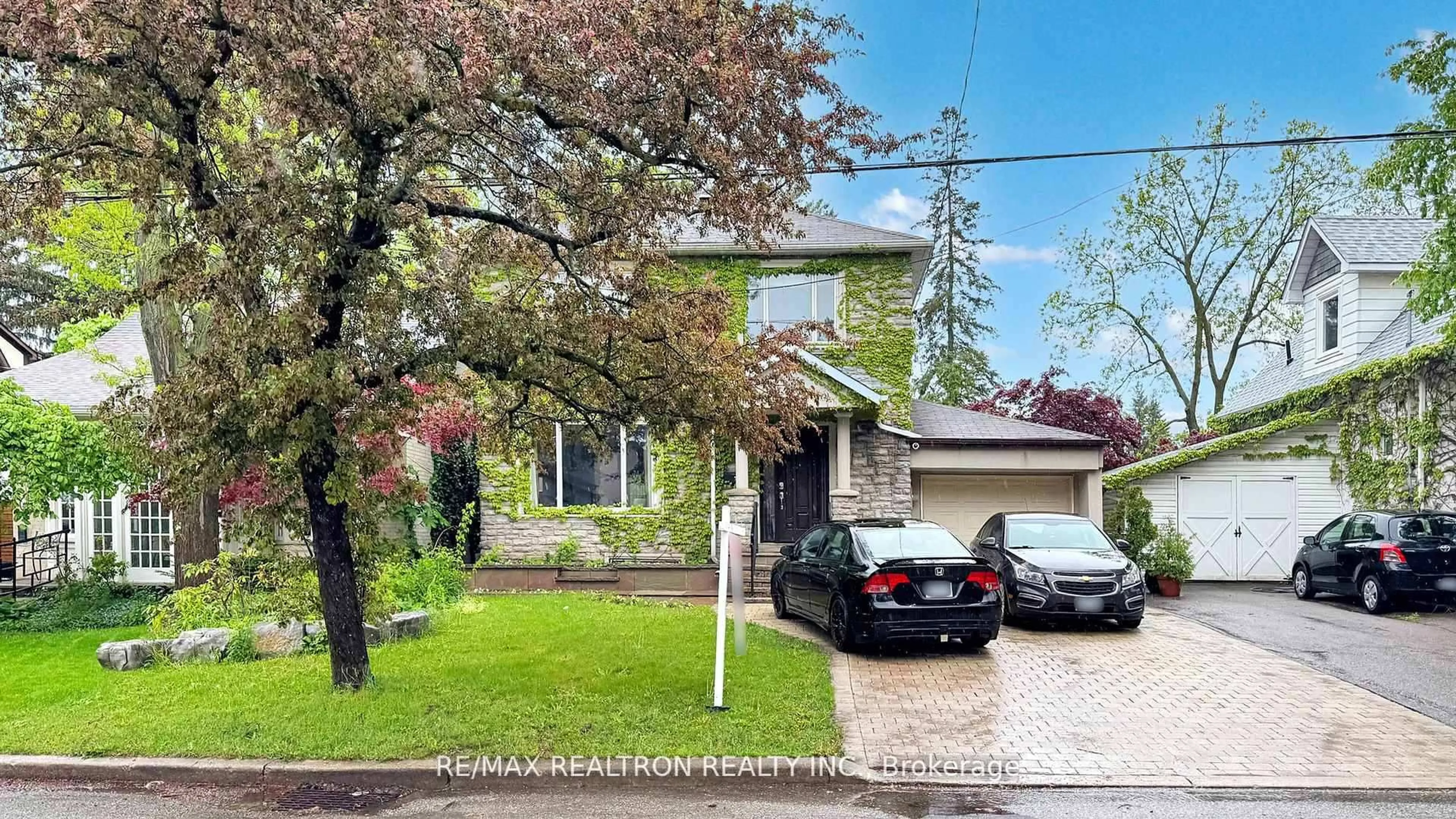 Unknown for 37 Newton Dr, Toronto Ontario M2M 2M6
