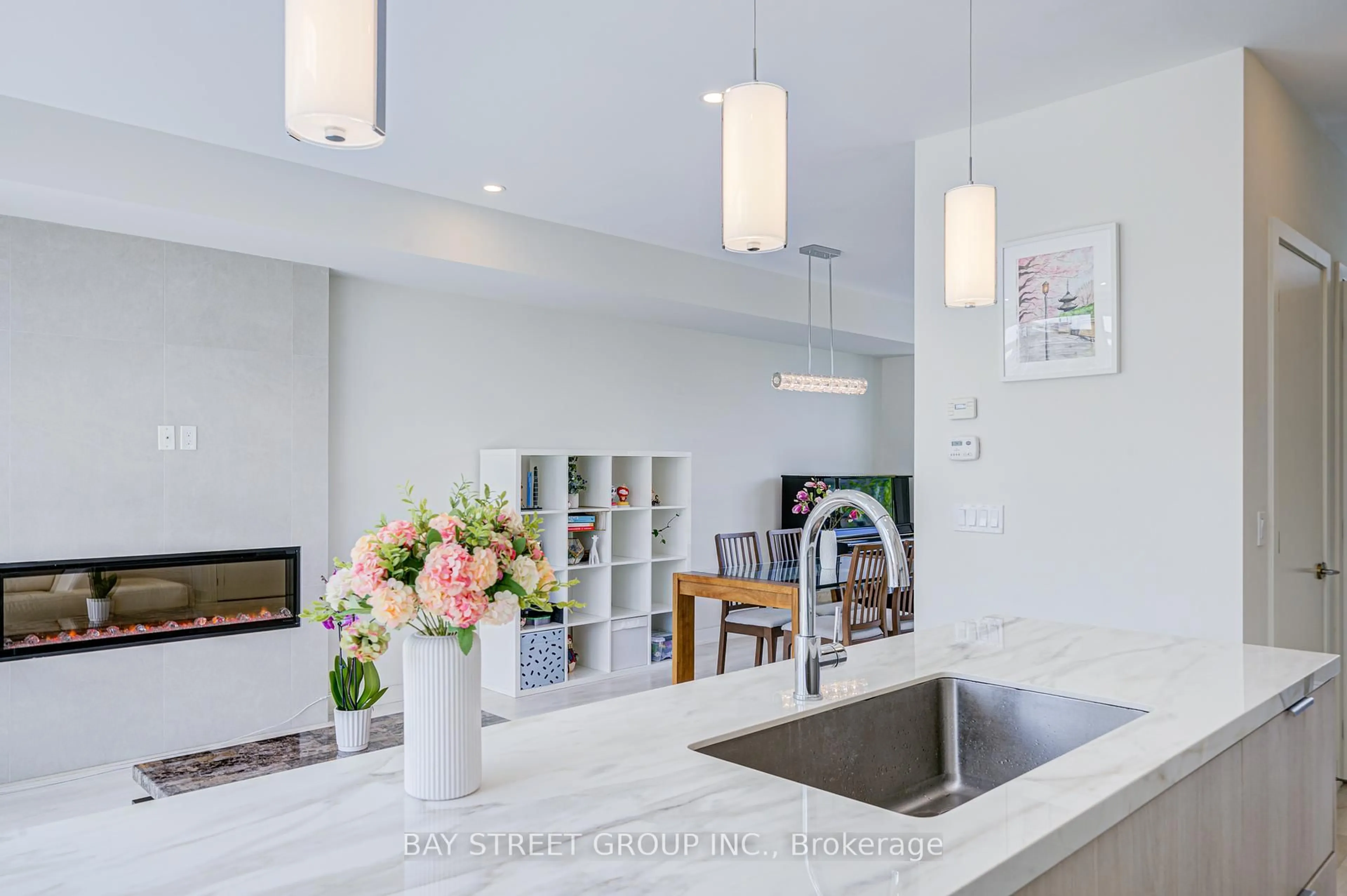 Contemporary kitchen, unknown for 27 Sonic Way, Toronto Ontario M3C 0P3