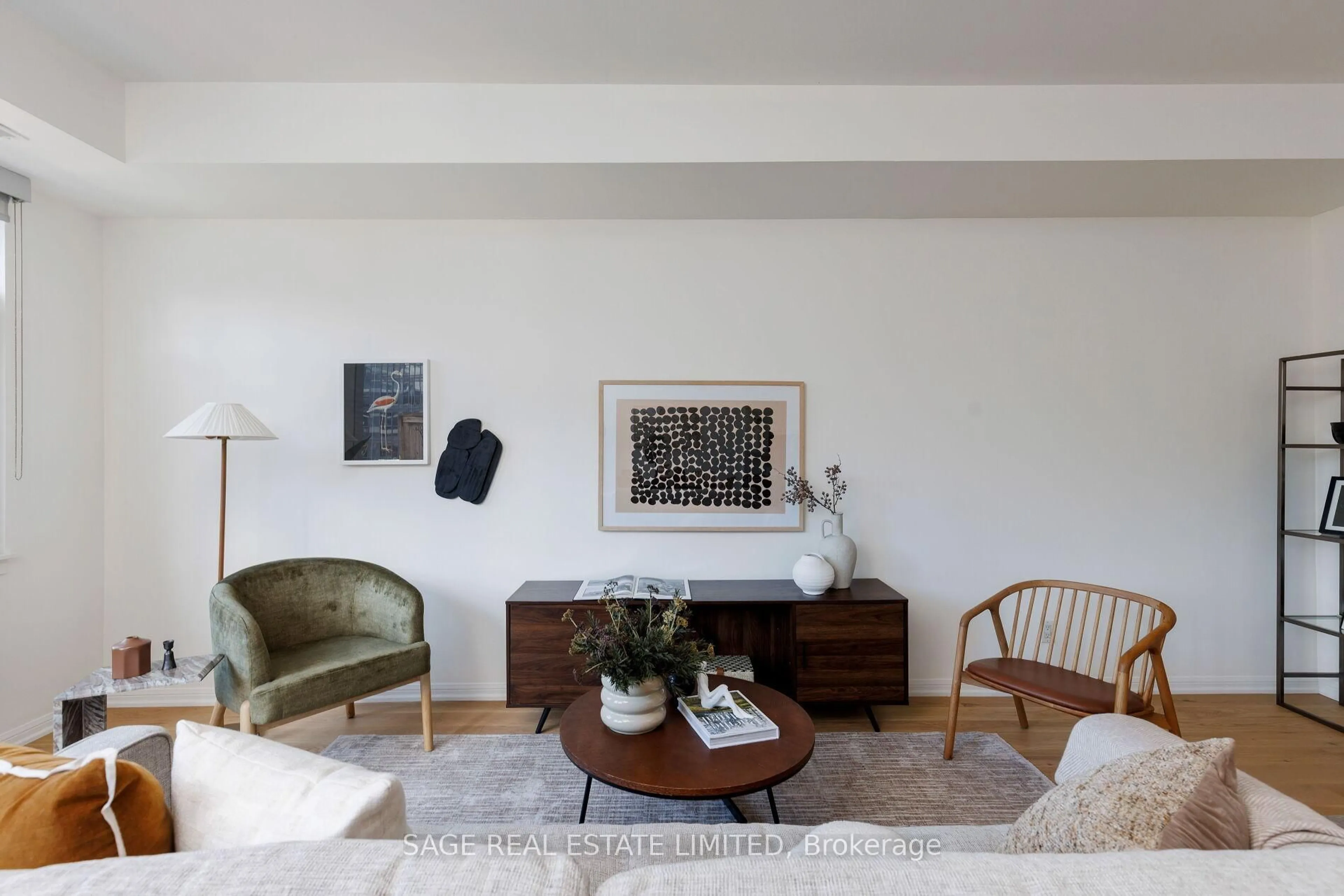 Living room with furniture, unknown for 550 Front St #615, Toronto Ontario M5V 3N5