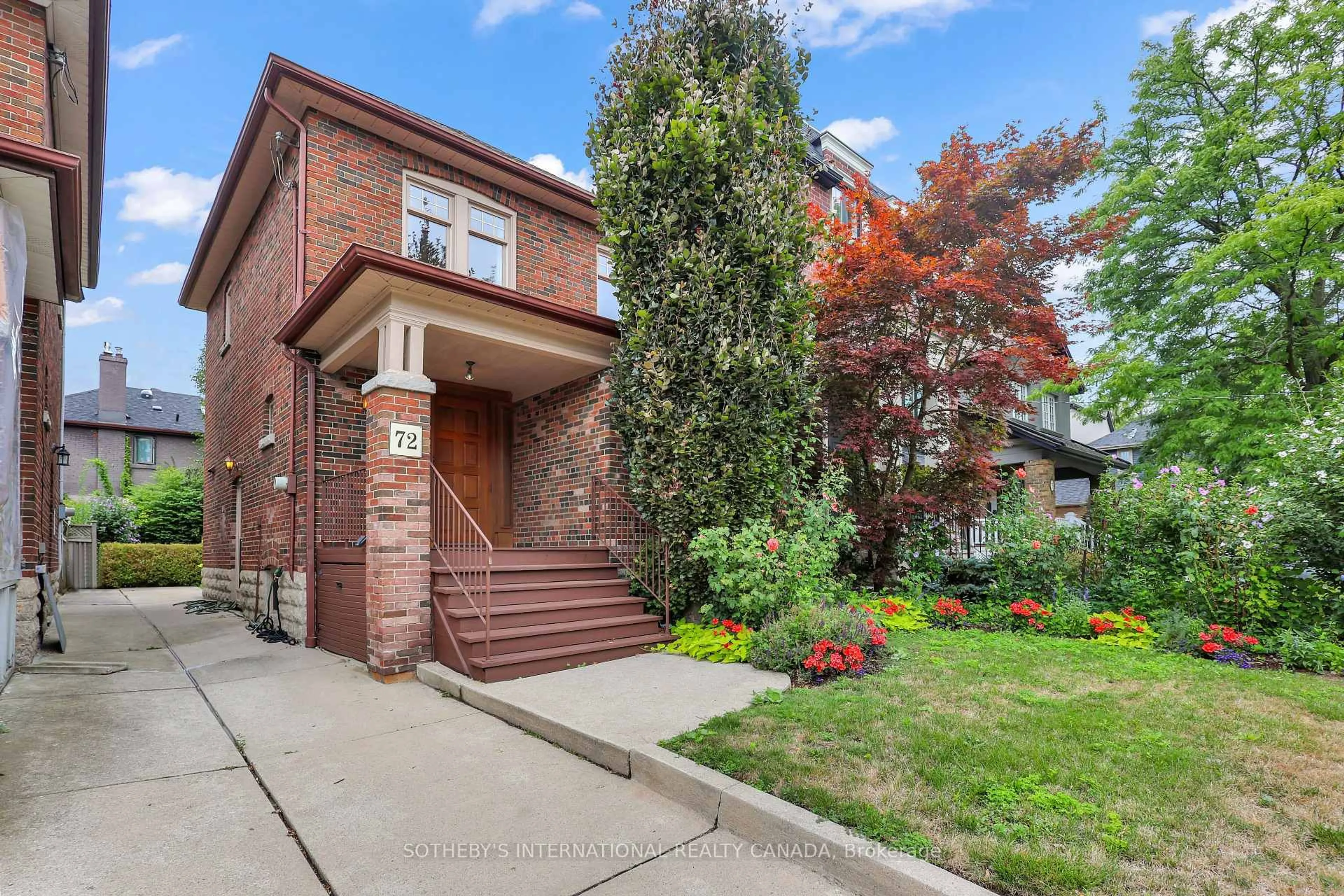Home with brick exterior material, street for 72 Jedburgh Rd, Toronto Ontario M5M 3J8