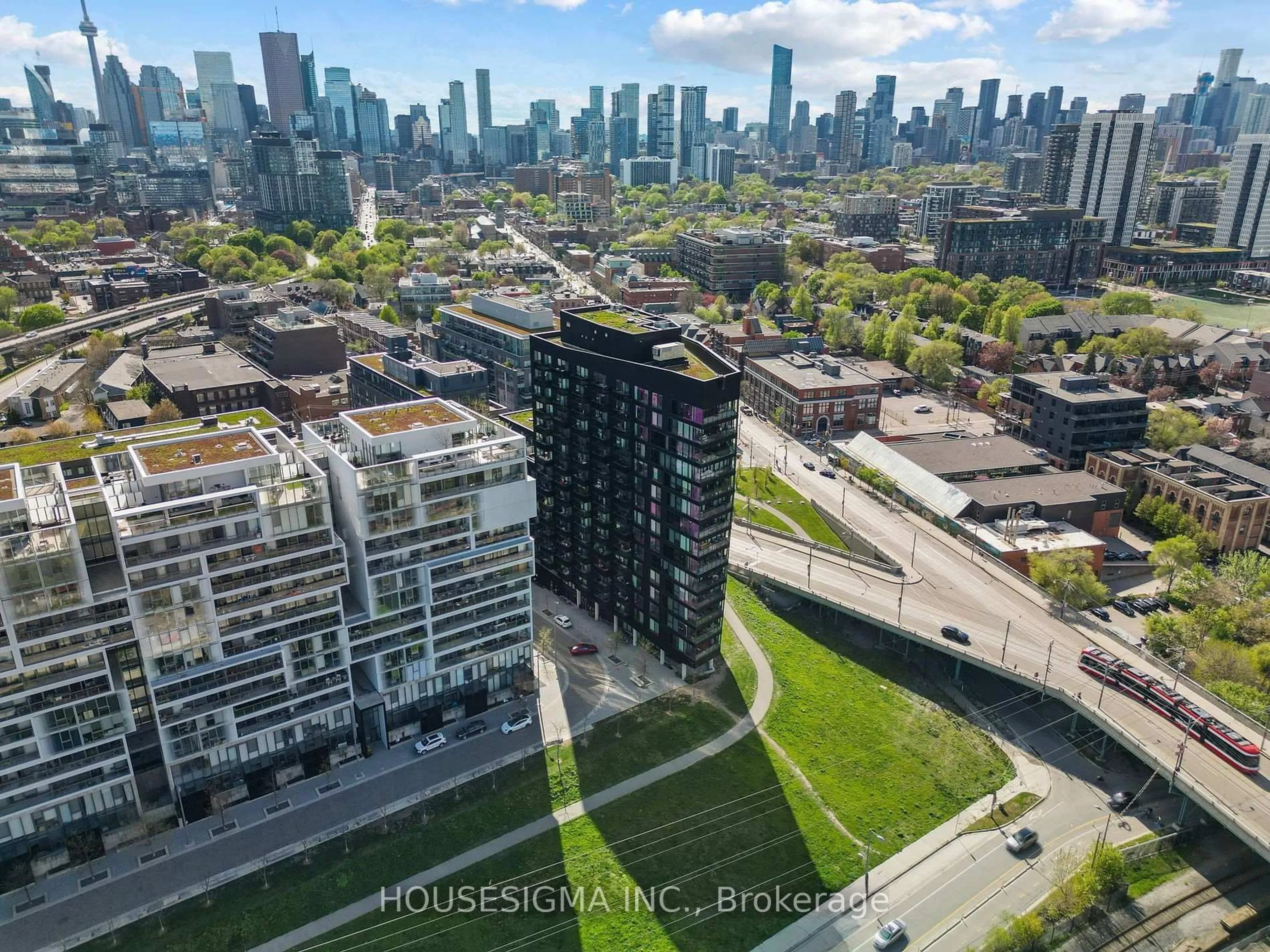 A pic from outside/outdoor area/front of a property/back of a property/a pic from drone, city buildings view from balcony for 51 Trolley Cres #901, Toronto Ontario M5A 0E9