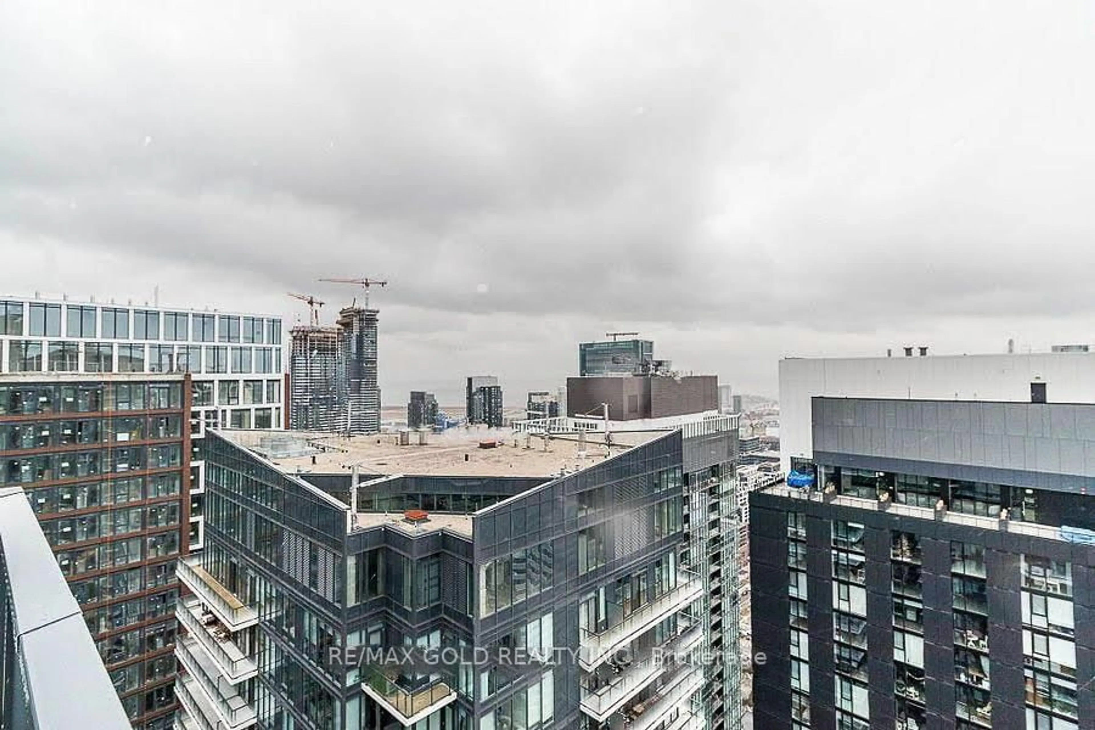 A pic from outside/outdoor area/front of a property/back of a property/a pic from drone, city buildings view from balcony for 125 Blue Jays Way #5503, Toronto Ontario M5V 0N5