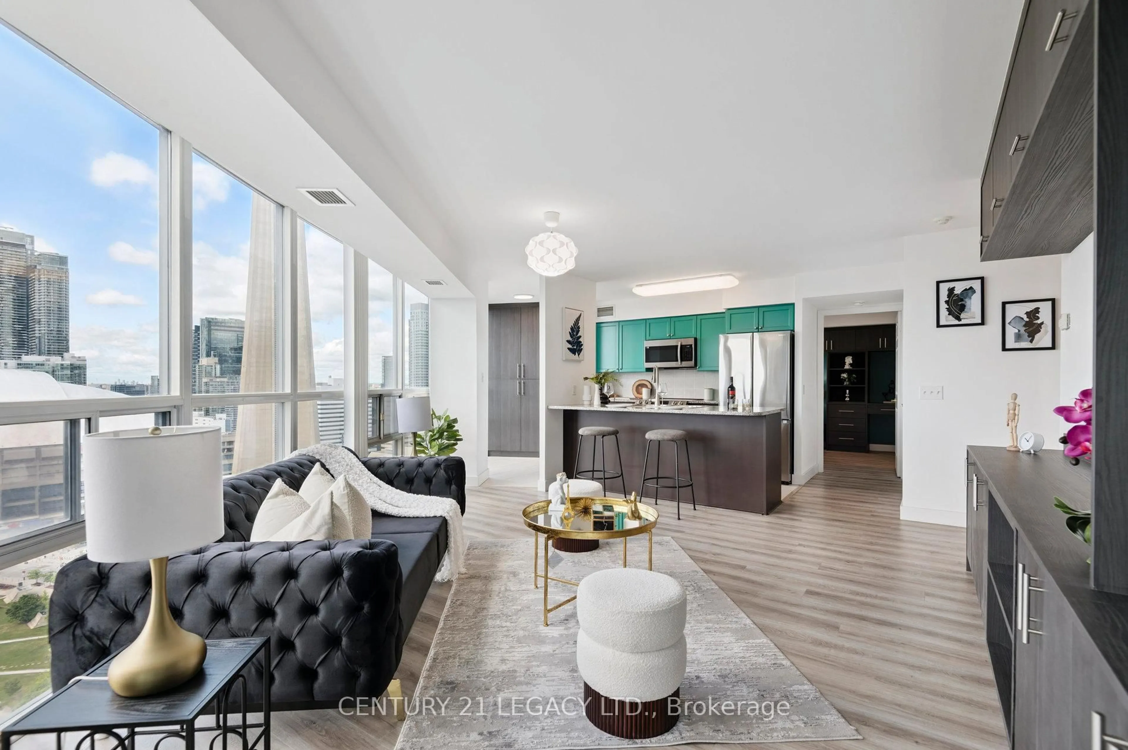 Unknown for 30 Grand Trunk Cres #3311, Toronto Ontario M5J 3A4