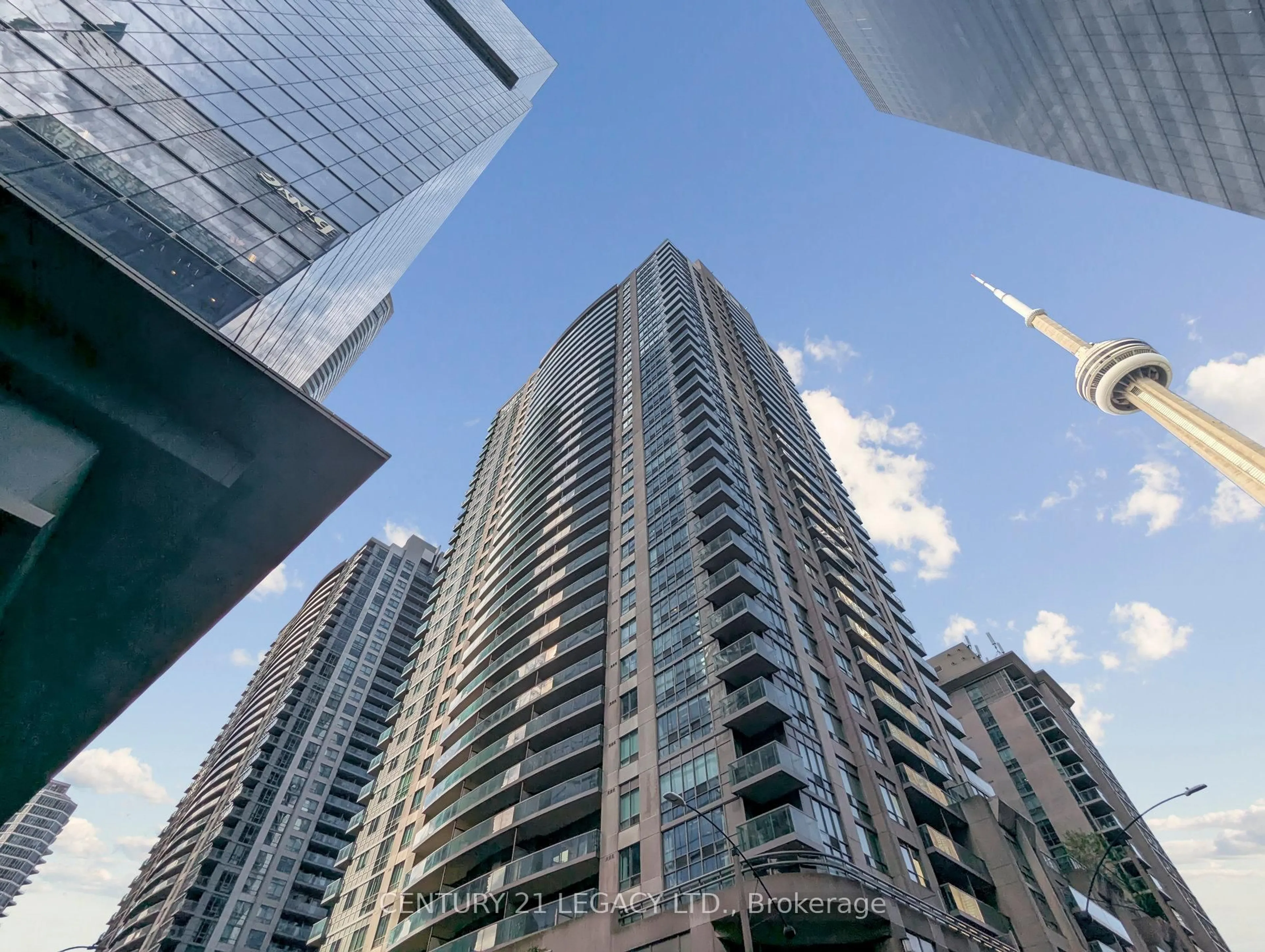 Unknown for 30 Grand Trunk Cres #3311, Toronto Ontario M5J 3A4
