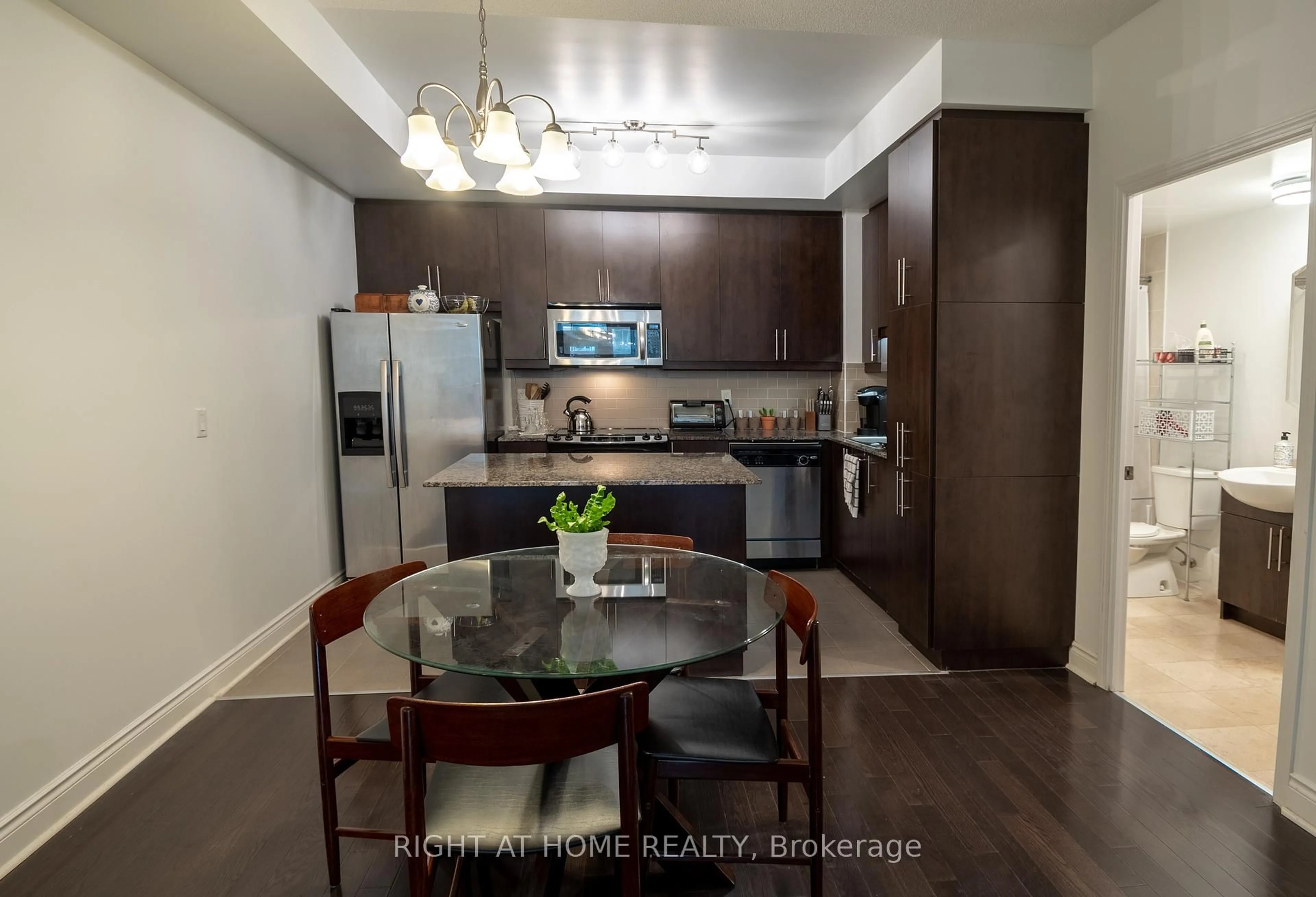 Unknown for 31 Olive Ave #112, Toronto Ontario M2N 4N4