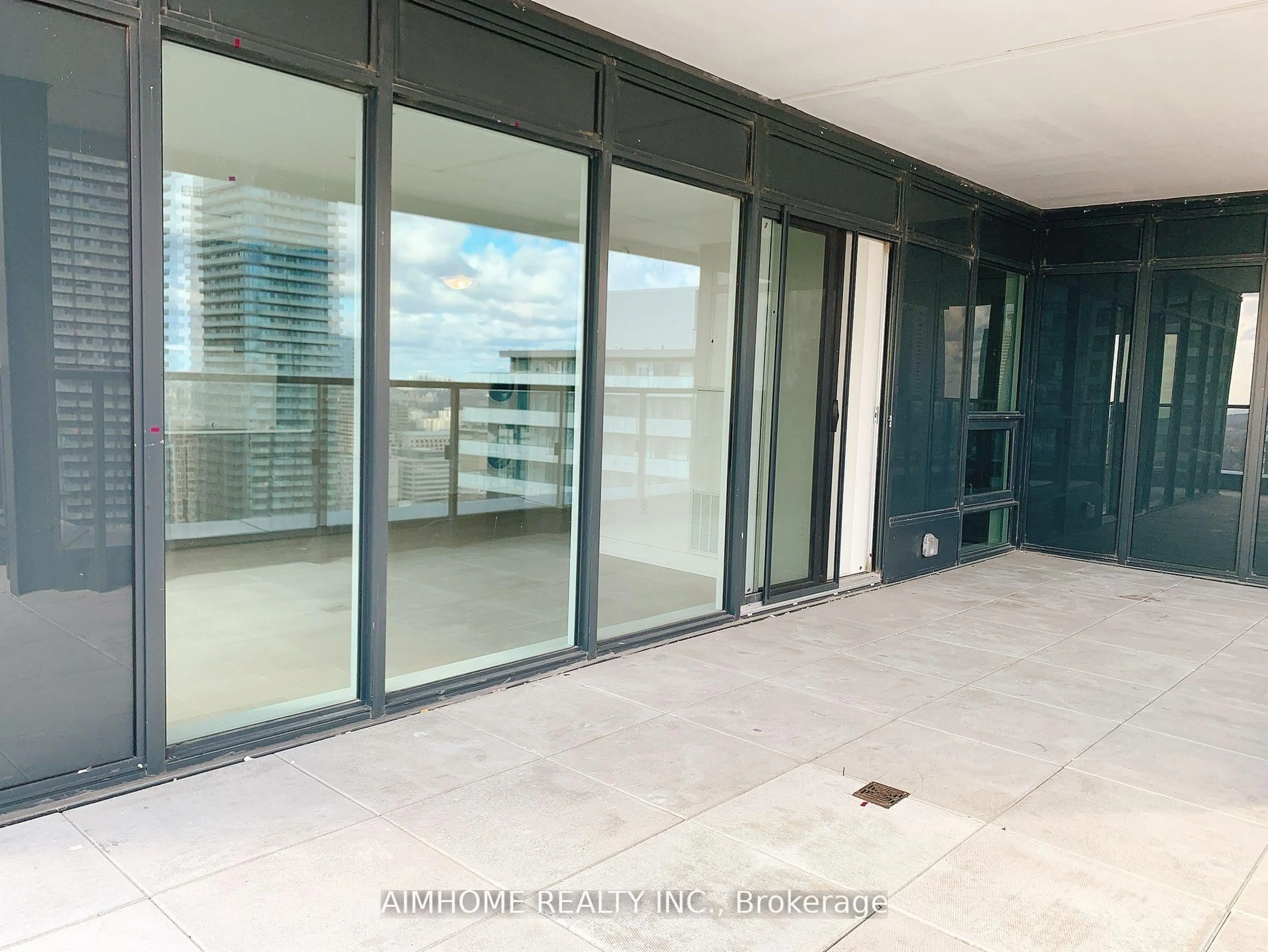 Unknown for 955 Bay St #3208, Toronto Ontario M5S 0C6