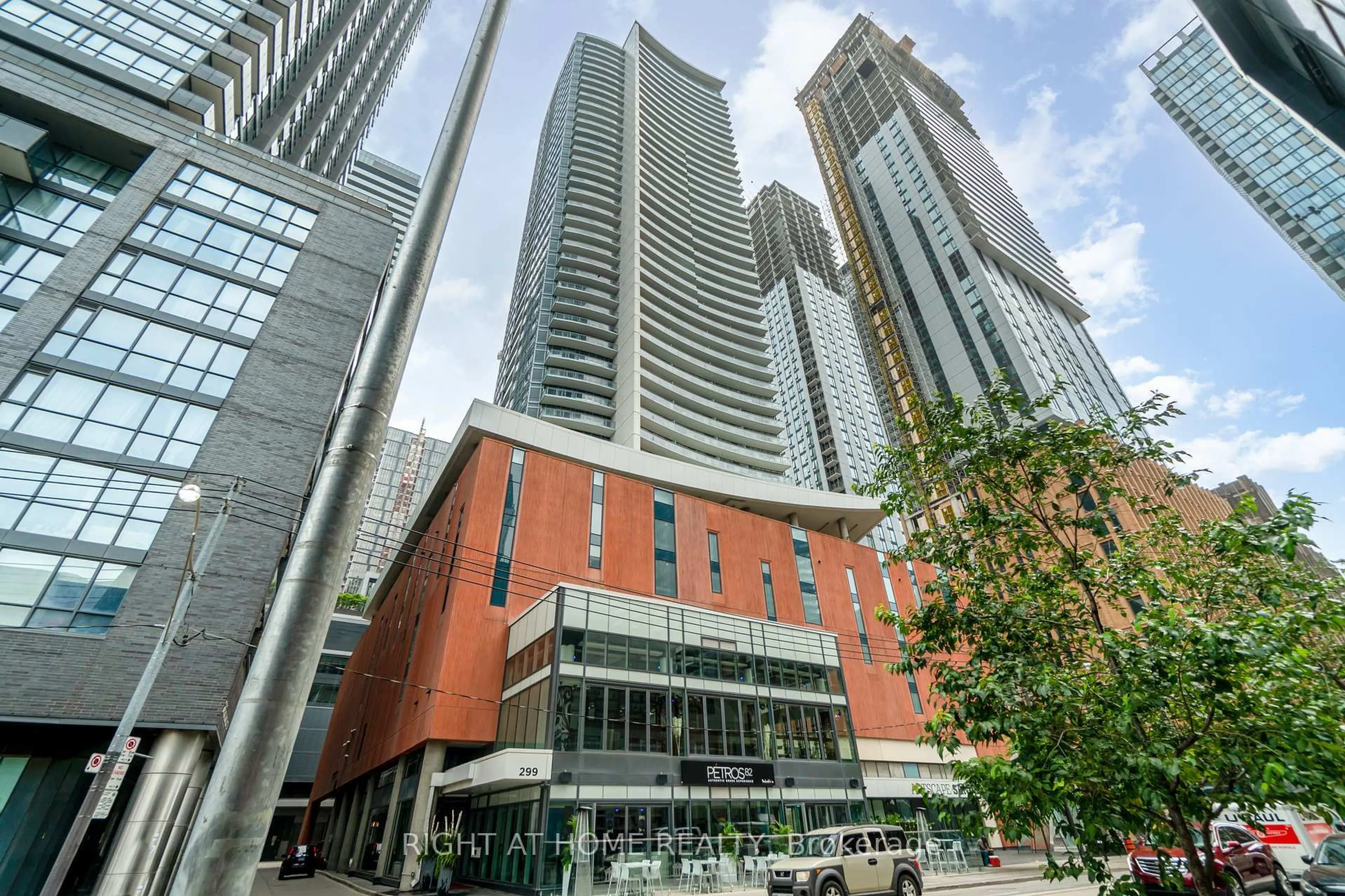 Unknown for 21 Widmer St #1403, Toronto Ontario M5V 0B8