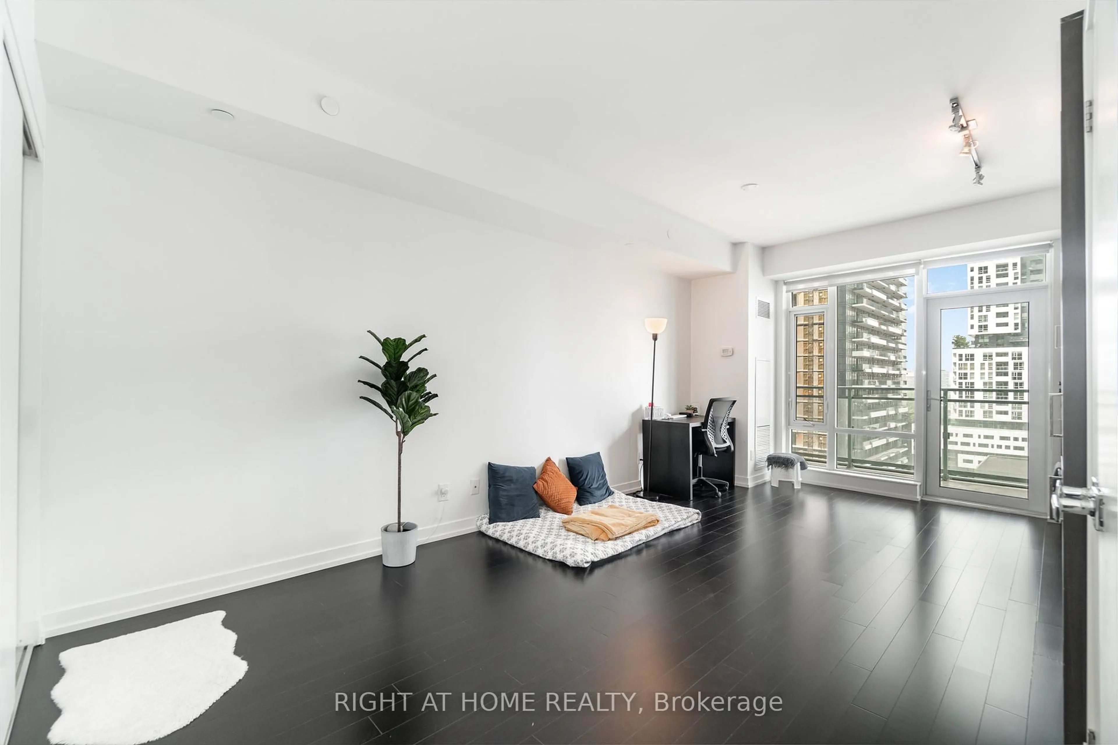 Living room with furniture, unknown for 21 Widmer St #1403, Toronto Ontario M5V 0B8