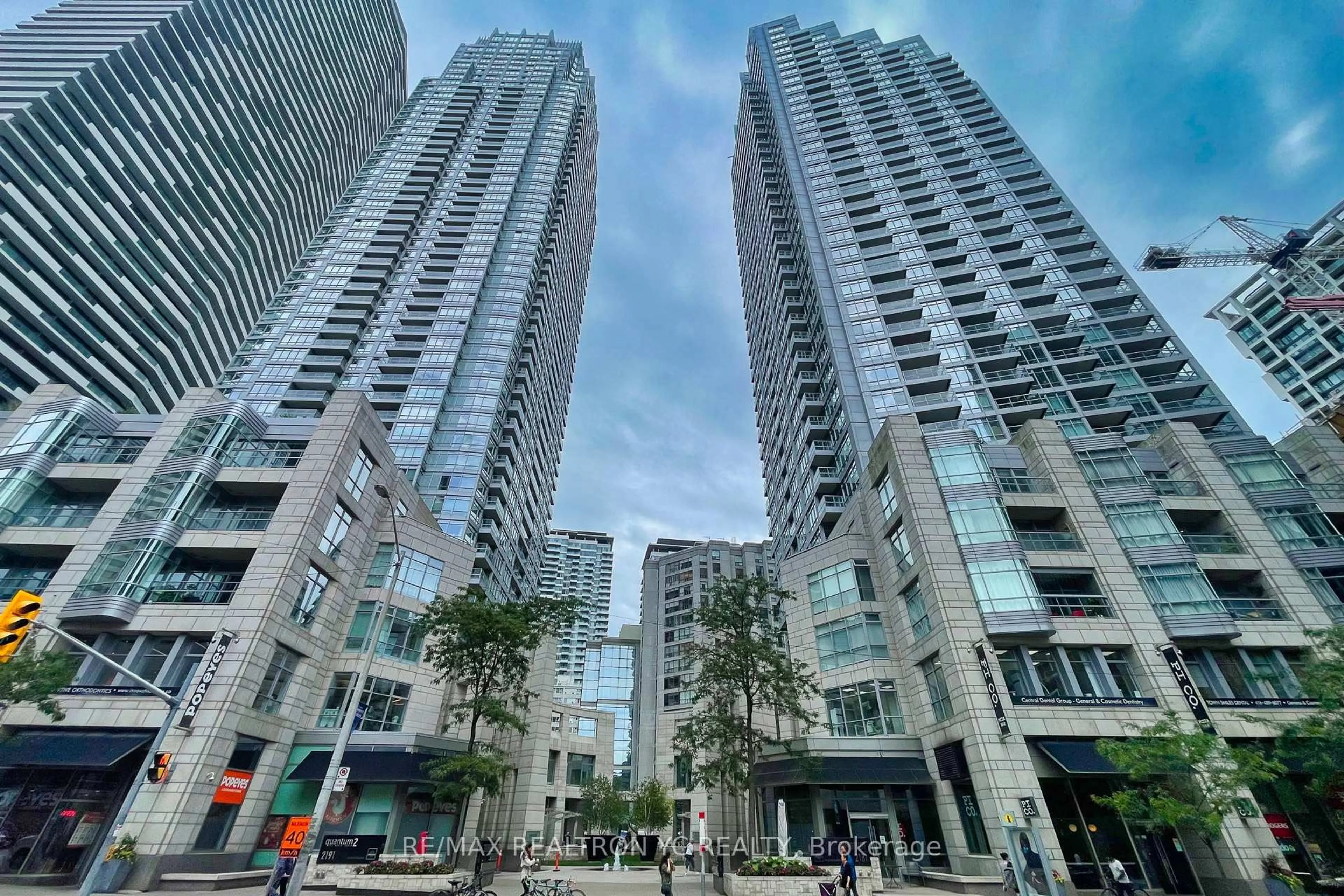 Unknown for 2191 Yonge St #1103, Toronto Ontario M4S 2H8