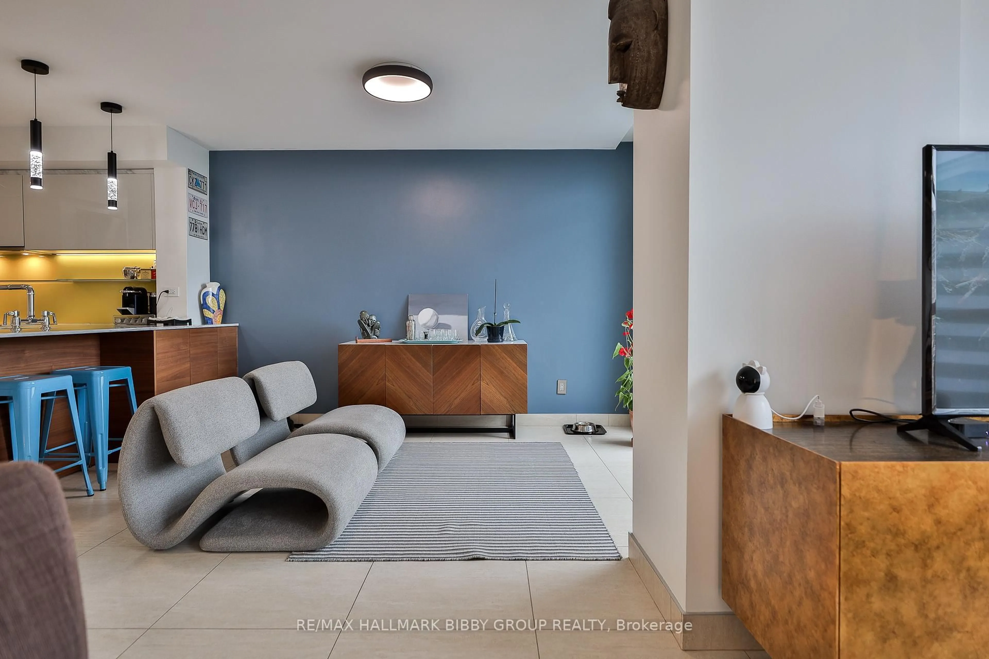 Living room with furniture, unknown for 230 King St #PH18, Toronto Ontario M5A 1K5