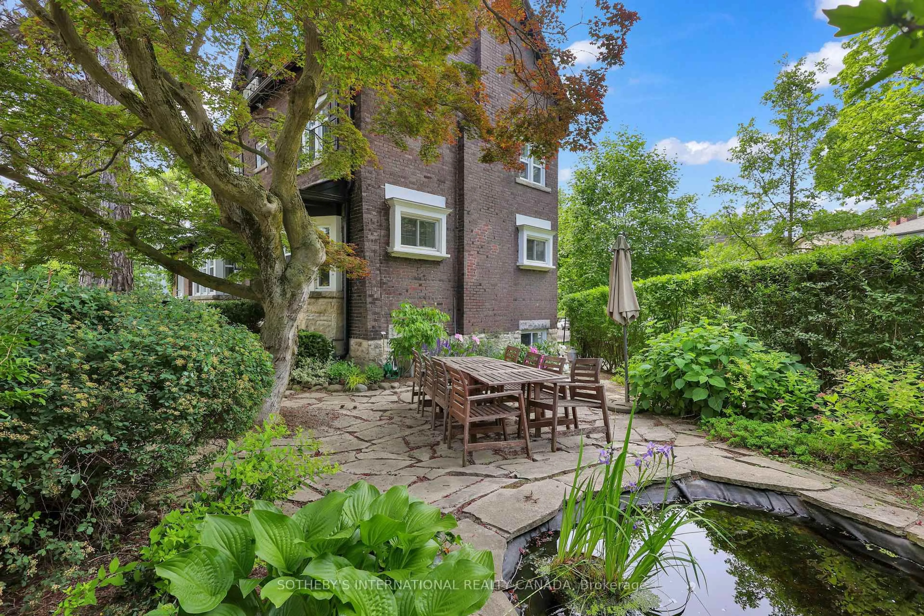 Patio, water/lake/river/ocean view for 68 Astley Ave, Toronto Ontario M4W 3B4