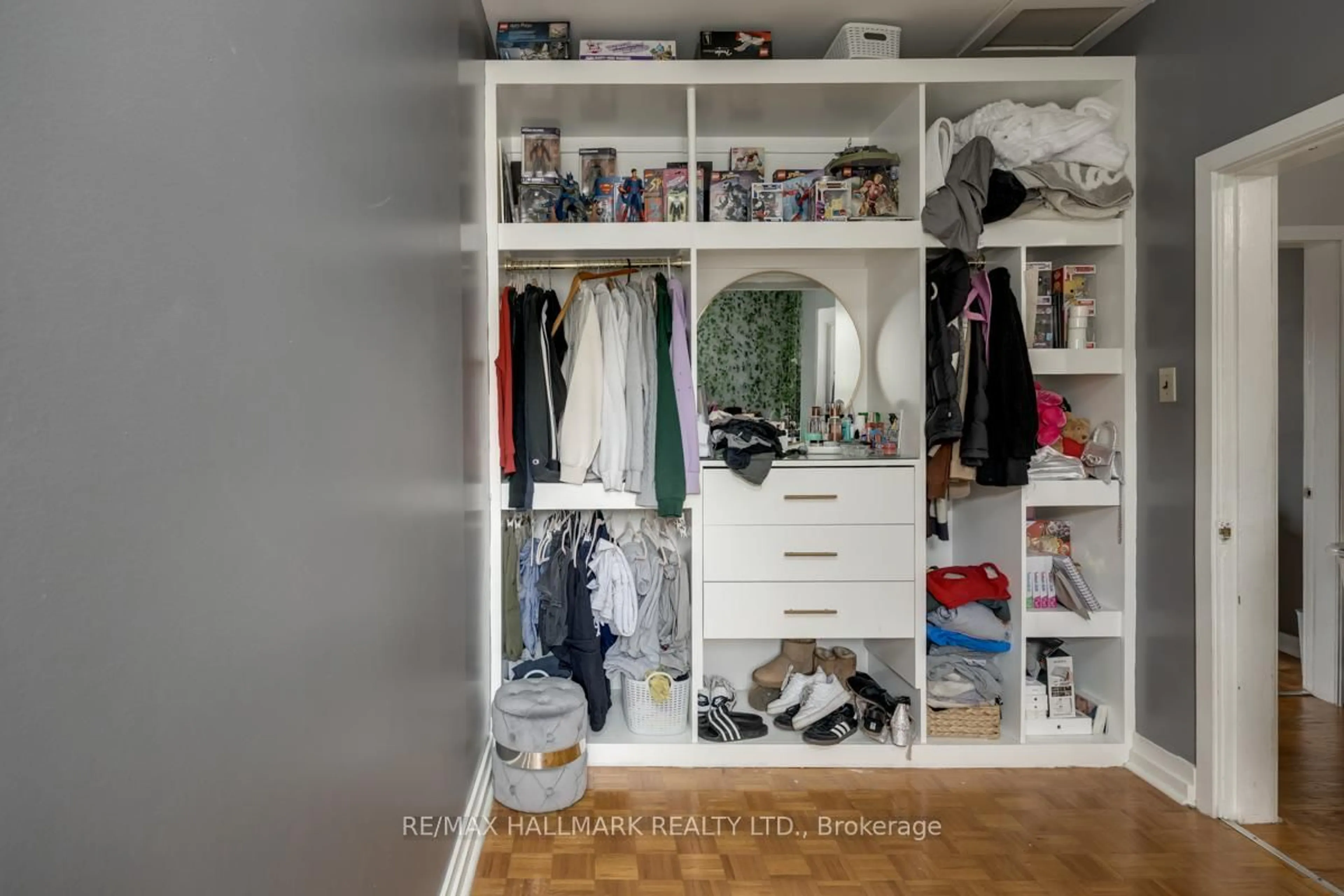 Storage room or clothes room or walk-in closet for 227 Shaw St, Toronto Ontario M6J 2W7