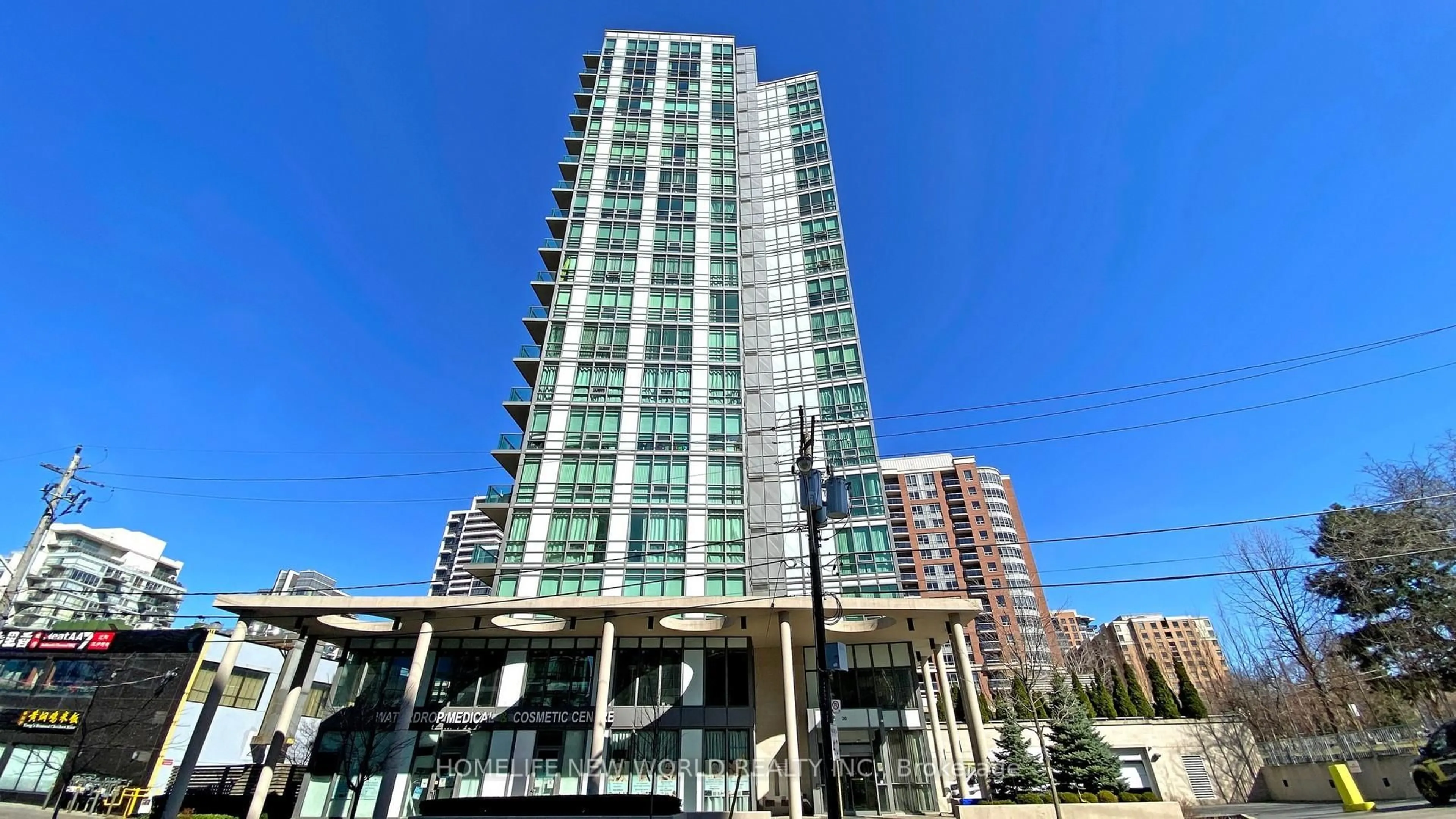 Indoor foyer for 26 Norton Ave #401, Toronto Ontario M2N 0C6